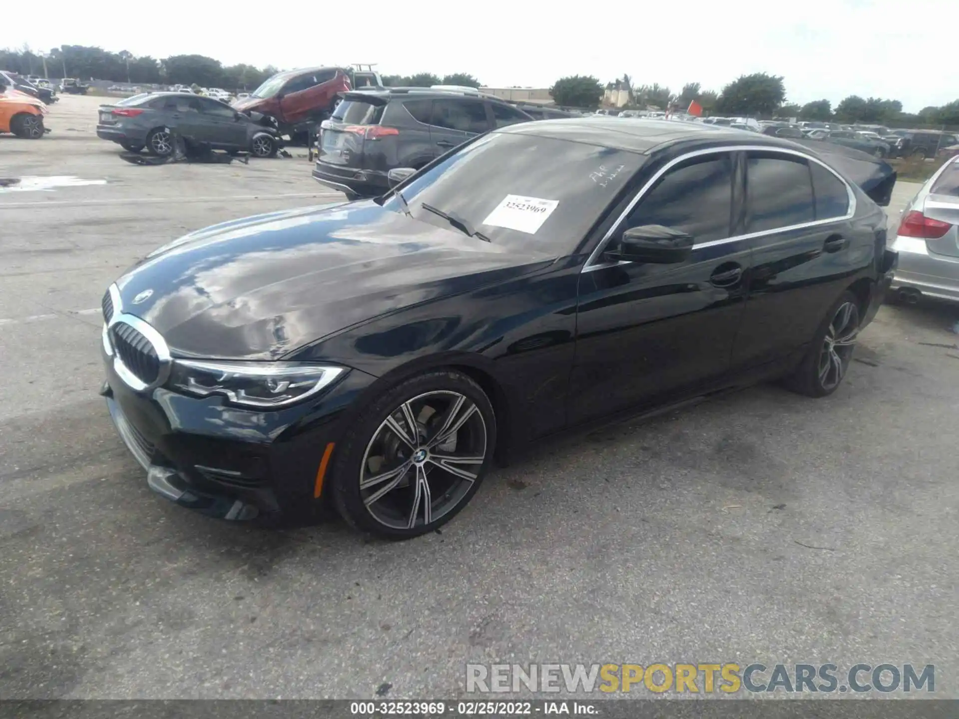 2 Photograph of a damaged car 3MW5R1J06M8C14886 BMW 3 SERIES 2021