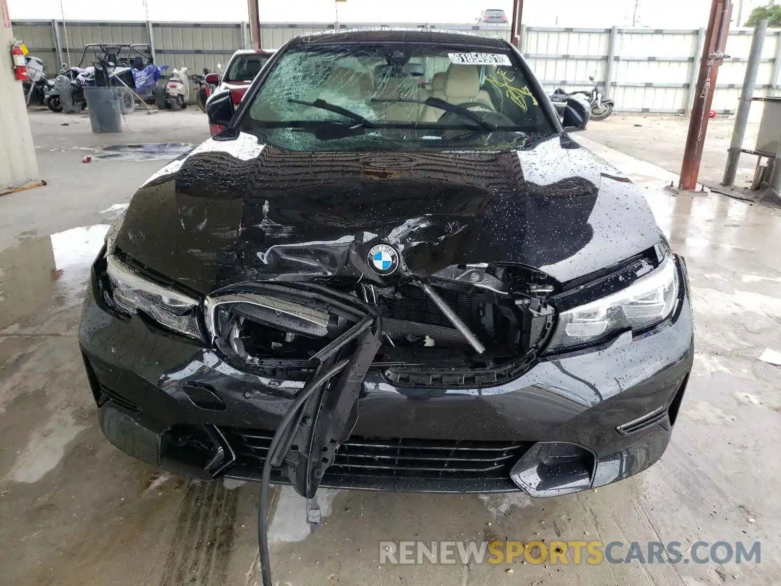 9 Photograph of a damaged car 3MW5R1J06M8C18601 BMW 3 SERIES 2021