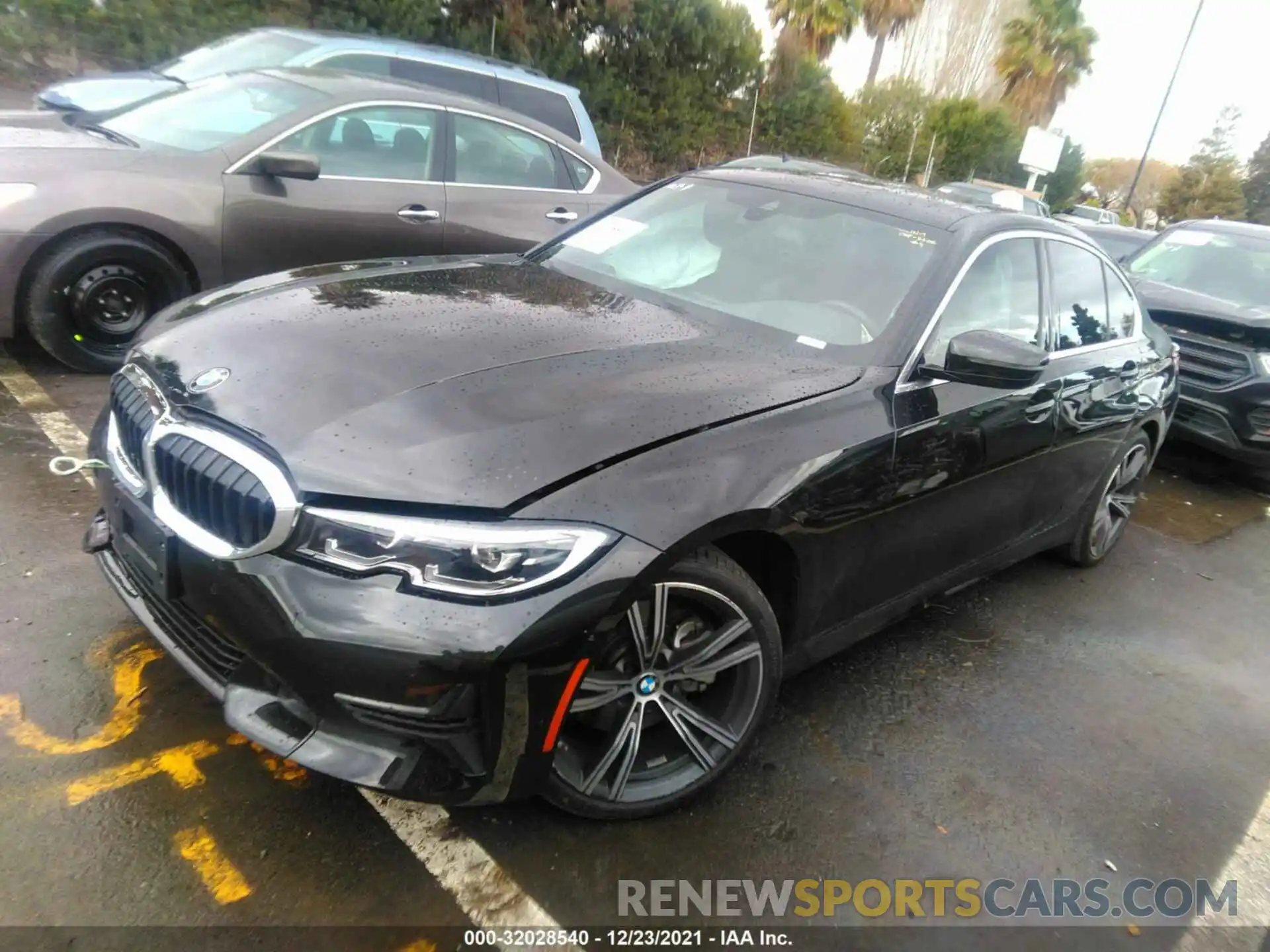 2 Photograph of a damaged car 3MW5R1J07M8B61468 BMW 3 SERIES 2021