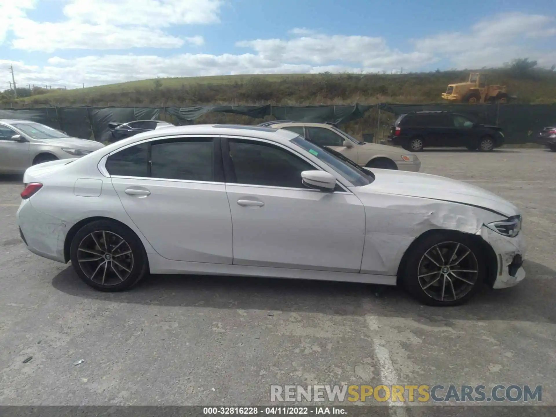 6 Photograph of a damaged car 3MW5R1J07M8C00981 BMW 3 SERIES 2021