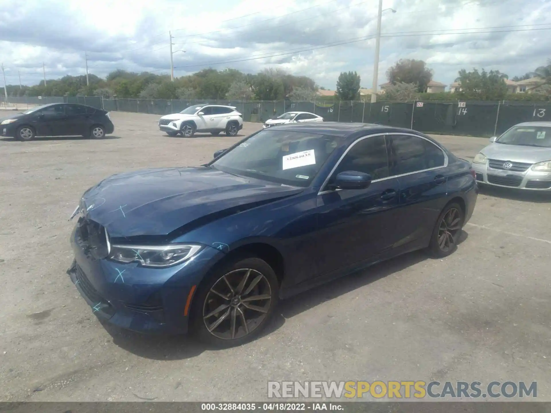 2 Фотография поврежденного автомобиля 3MW5R1J07M8C10555 BMW 3 SERIES 2021