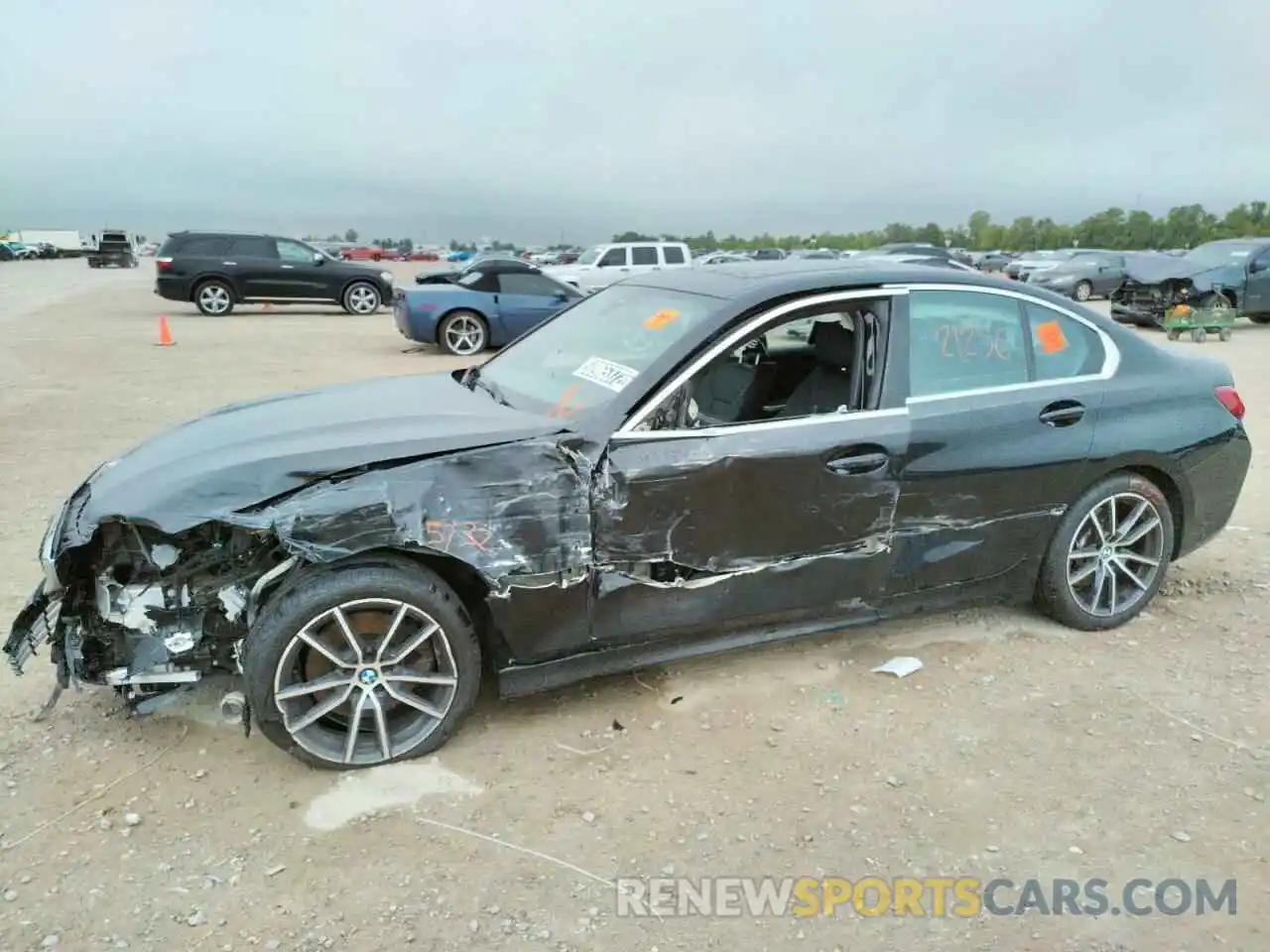 9 Photograph of a damaged car 3MW5R1J07M8C11303 BMW 3 SERIES 2021