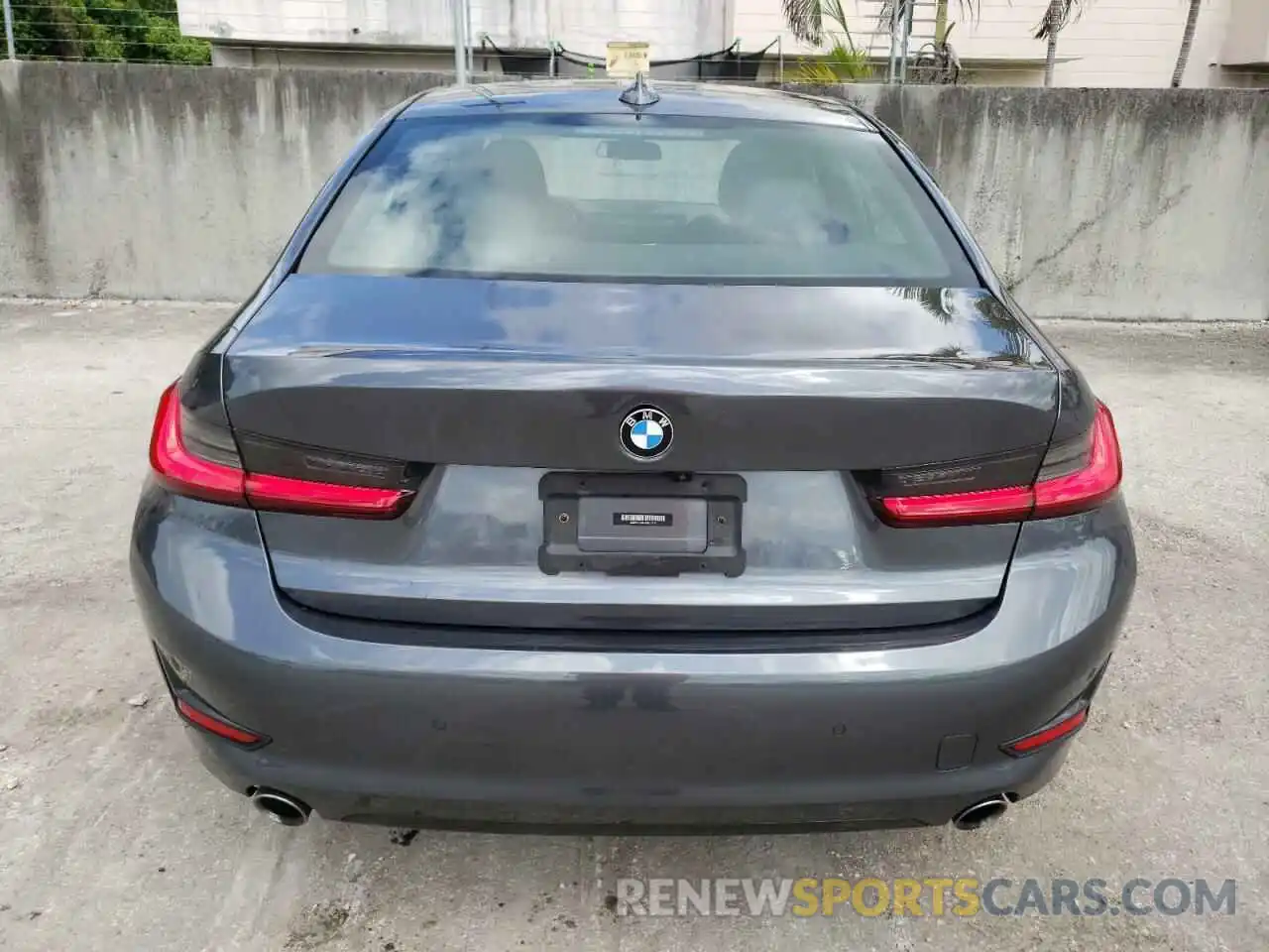 6 Фотография поврежденного автомобиля 3MW5R1J07M8C17411 BMW 3 SERIES 2021