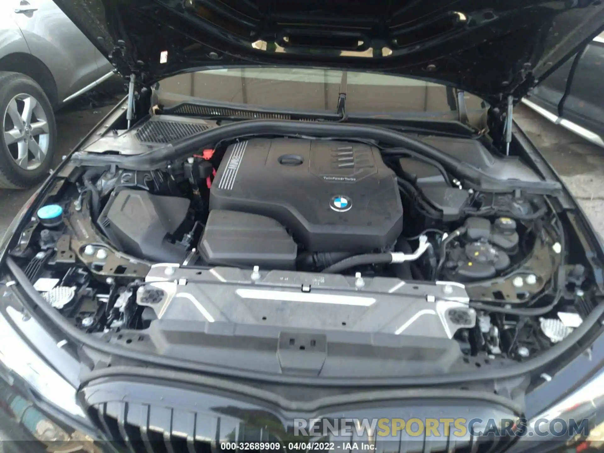 10 Фотография поврежденного автомобиля 3MW5R1J07M8C18719 BMW 3 SERIES 2021