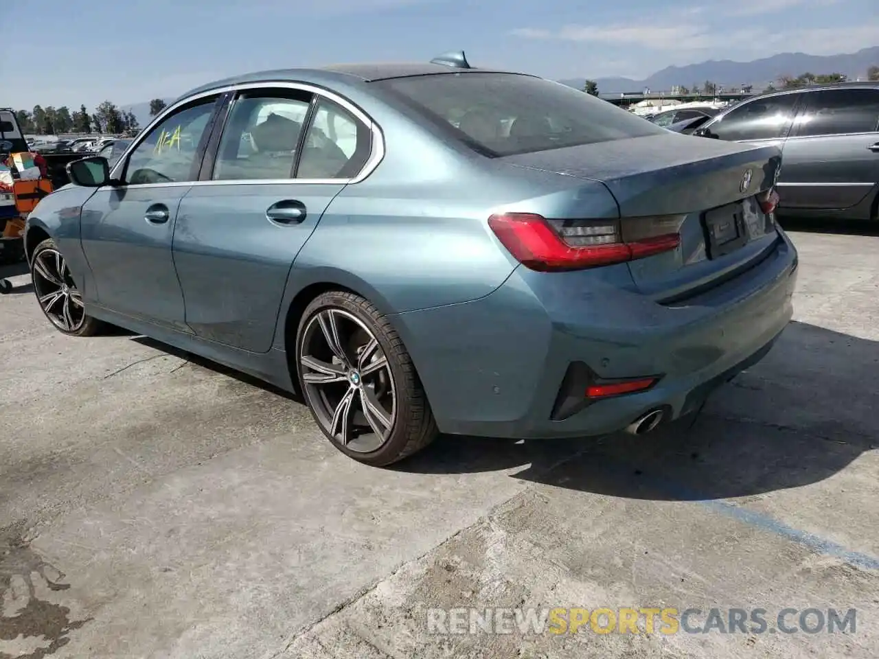 3 Photograph of a damaged car 3MW5R1J08M8B70471 BMW 3 SERIES 2021