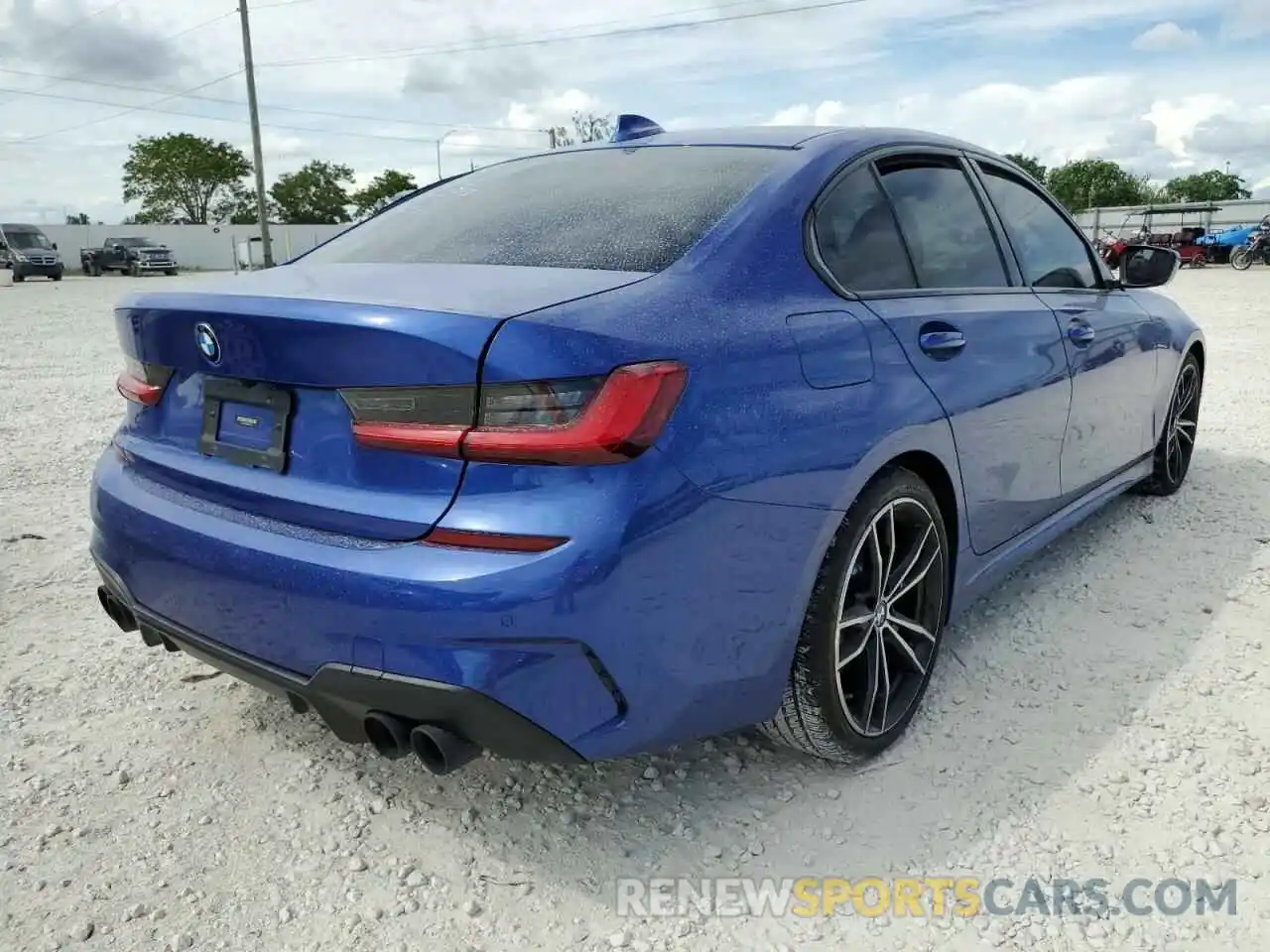 4 Photograph of a damaged car 3MW5R1J08M8B72723 BMW 3 SERIES 2021