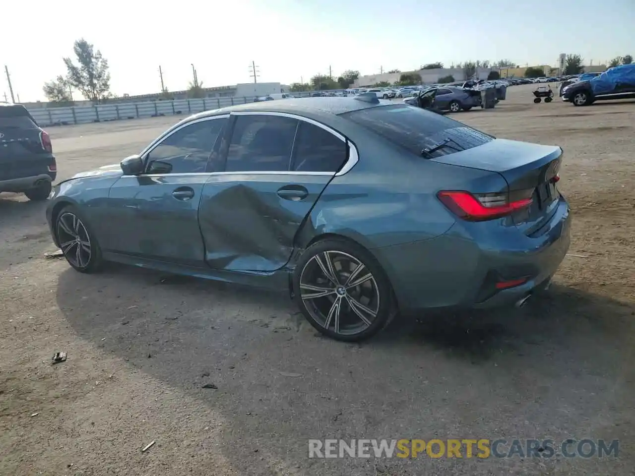 2 Photograph of a damaged car 3MW5R1J08M8B92440 BMW 3 SERIES 2021