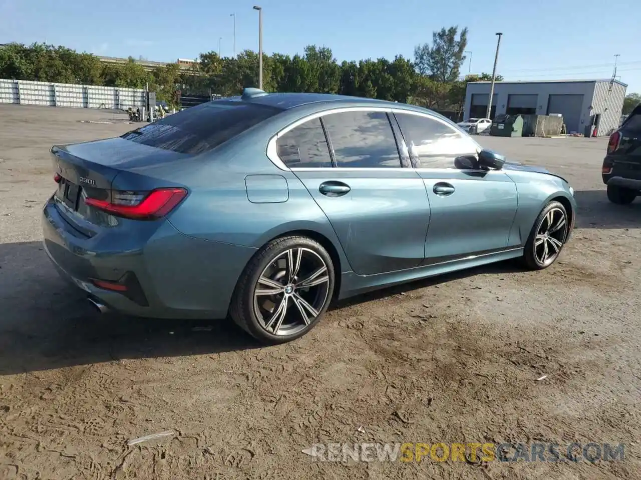 3 Photograph of a damaged car 3MW5R1J08M8B92440 BMW 3 SERIES 2021