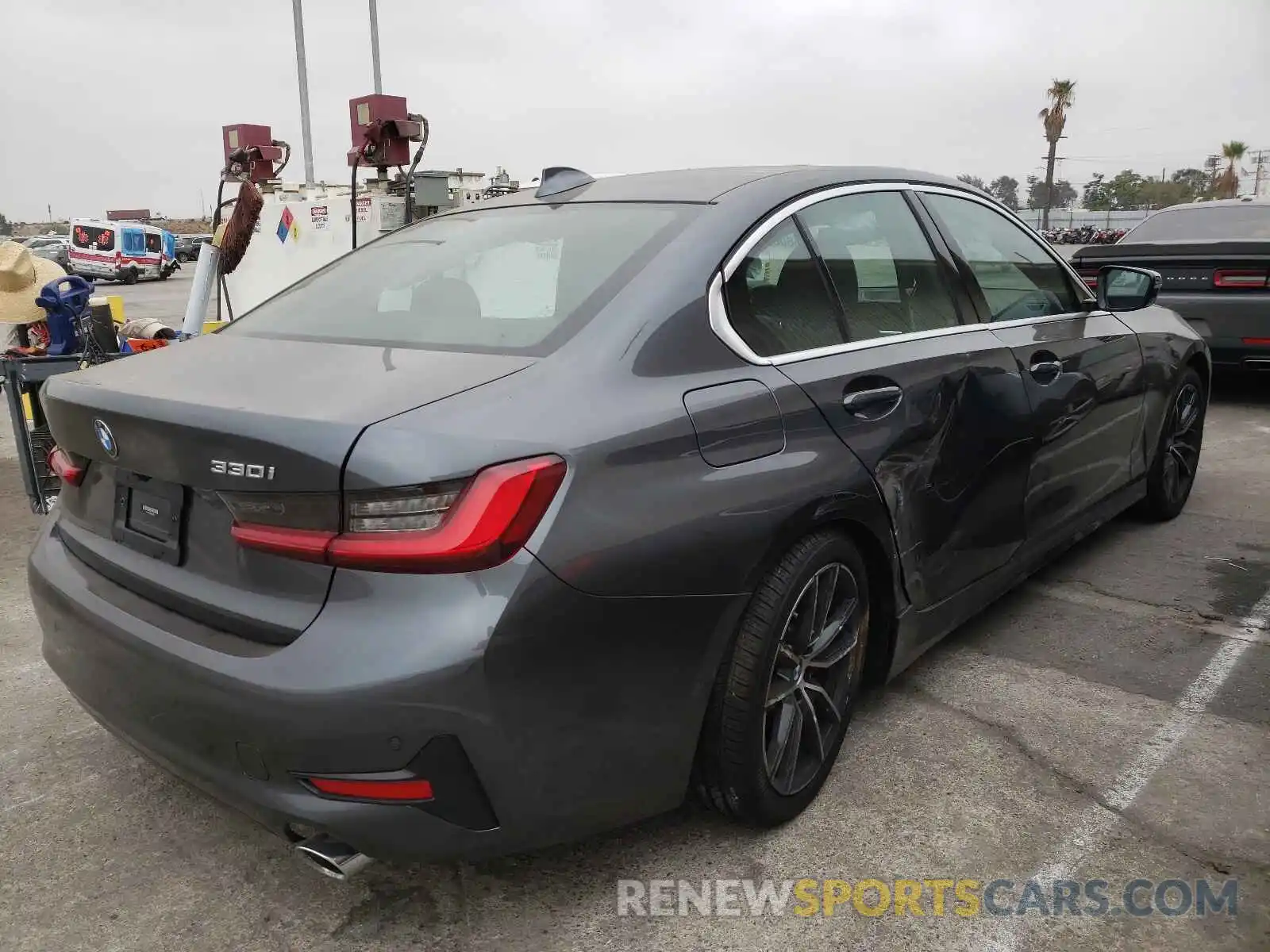 4 Photograph of a damaged car 3MW5R1J08M8C00309 BMW 3 SERIES 2021