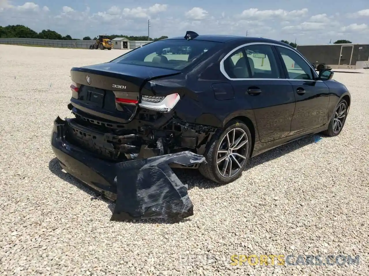 4 Photograph of a damaged car 3MW5R1J08M8C07373 BMW 3 SERIES 2021