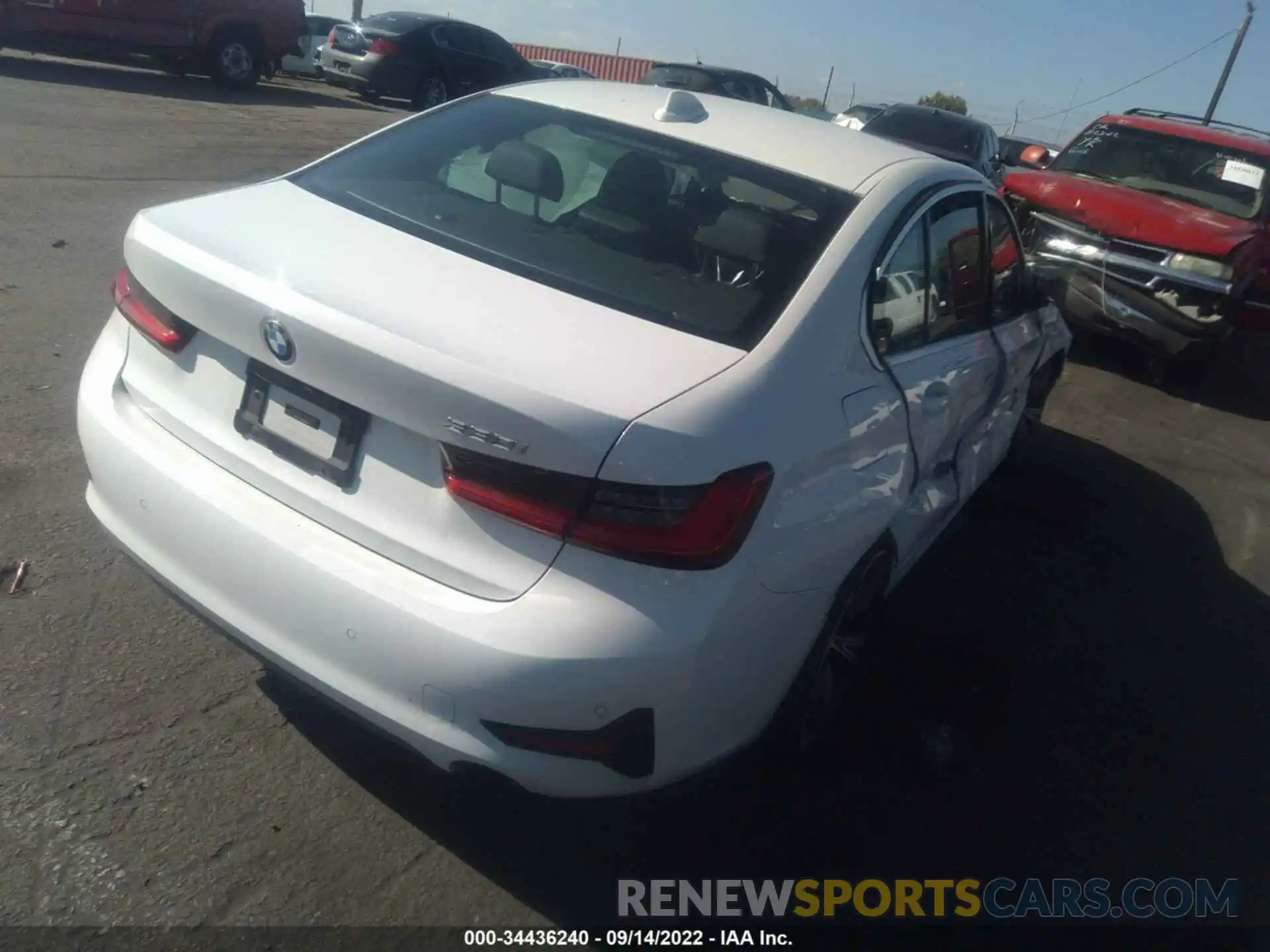 4 Photograph of a damaged car 3MW5R1J09M8B52657 BMW 3 SERIES 2021