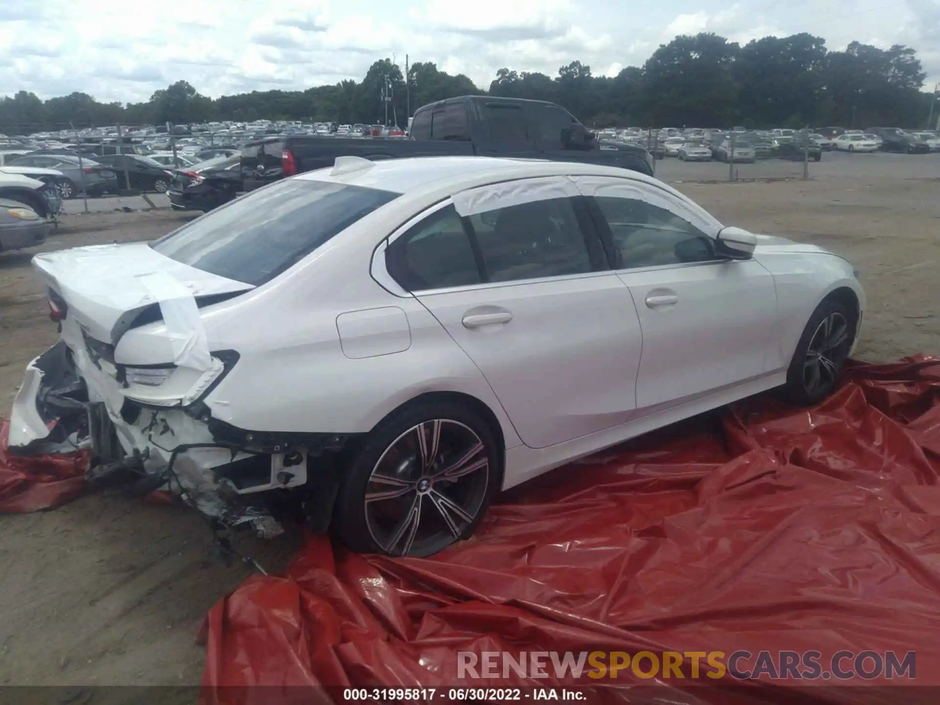 4 Photograph of a damaged car 3MW5R1J09M8B63724 BMW 3 SERIES 2021