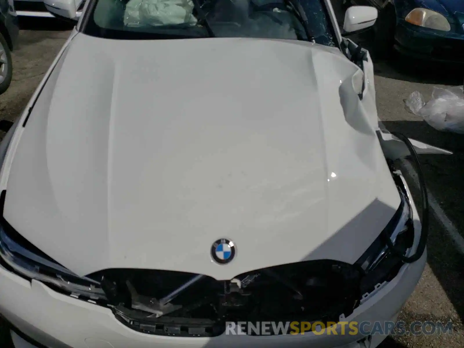 7 Фотография поврежденного автомобиля 3MW5R1J09M8B68647 BMW 3 SERIES 2021