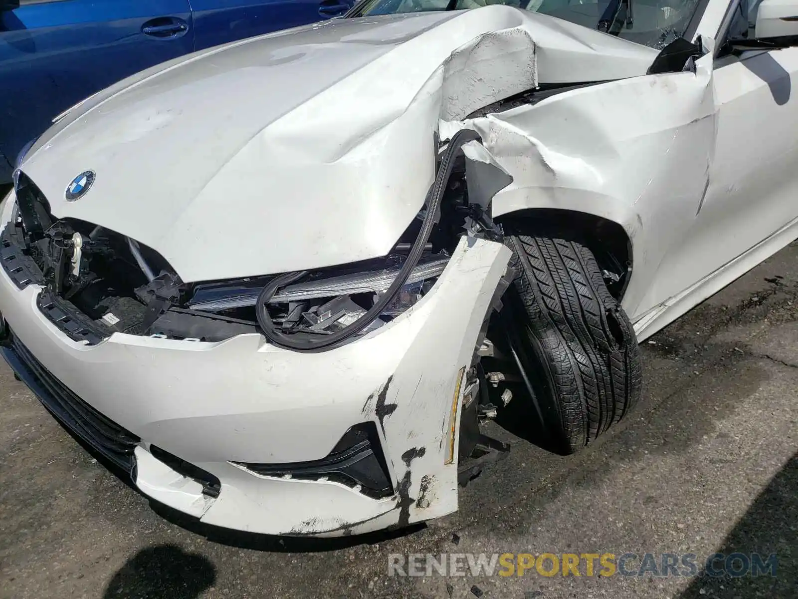 9 Photograph of a damaged car 3MW5R1J09M8B68647 BMW 3 SERIES 2021