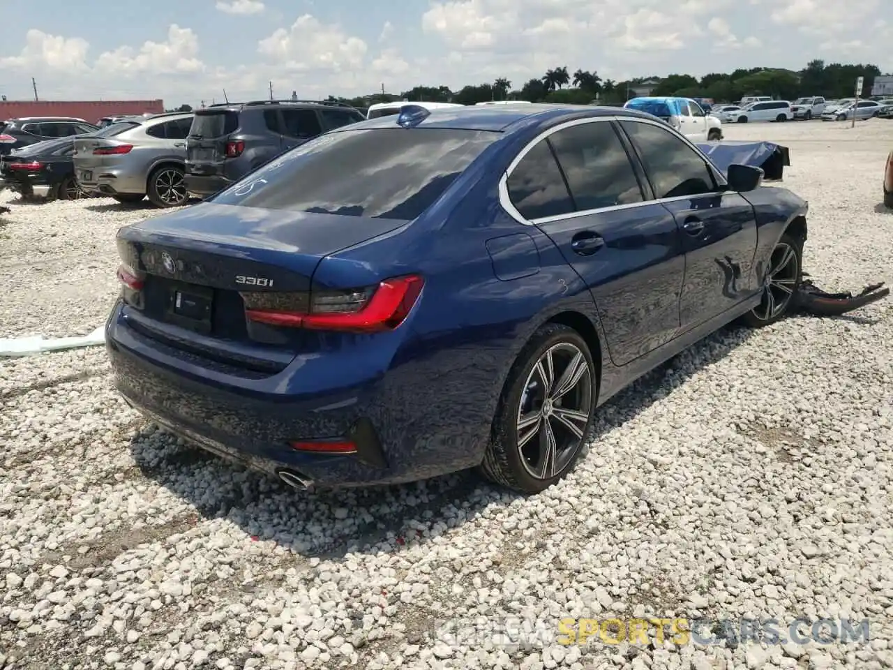 4 Photograph of a damaged car 3MW5R1J09M8B81415 BMW 3 SERIES 2021