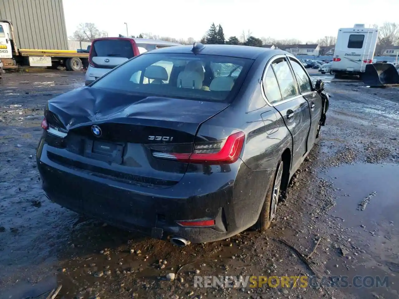 4 Фотография поврежденного автомобиля 3MW5R1J09M8C18317 BMW 3 SERIES 2021