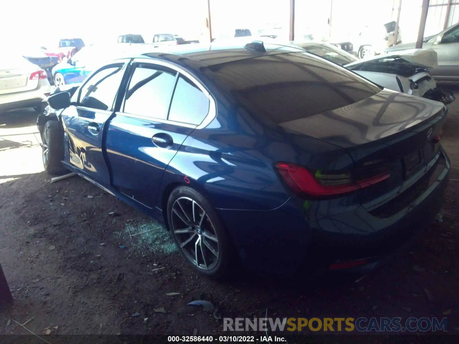 3 Photograph of a damaged car 3MW5R1J0XM8B99616 BMW 3 SERIES 2021