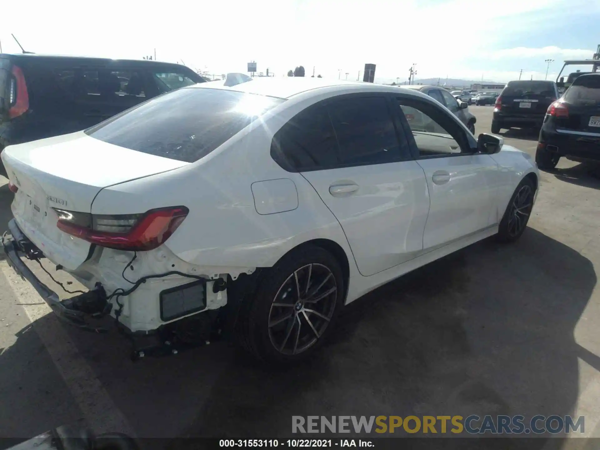 4 Photograph of a damaged car 3MW5R1J0XM8C06466 BMW 3 SERIES 2021