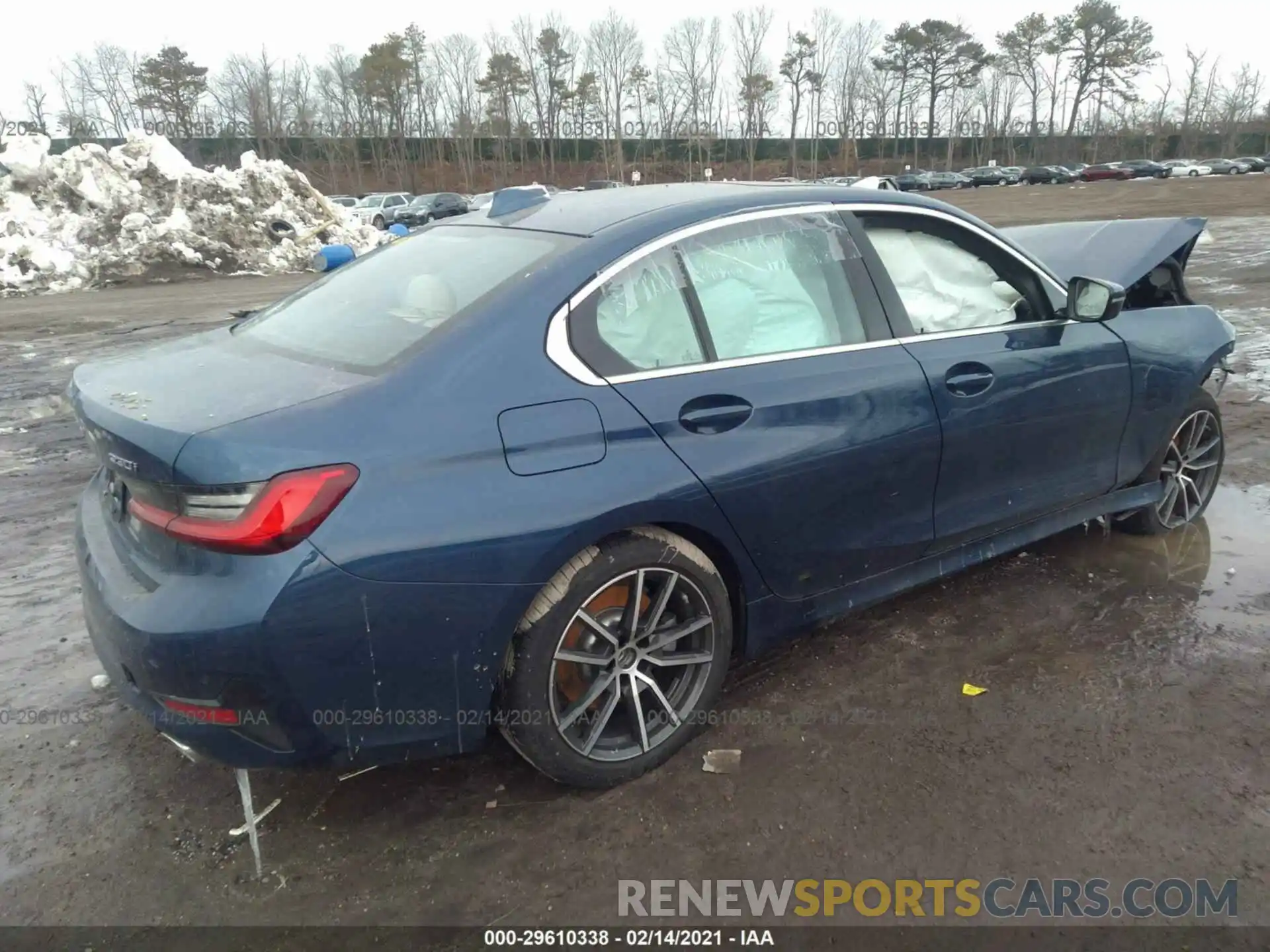 4 Photograph of a damaged car 3MW5R7J00M8B58575 BMW 3 SERIES 2021