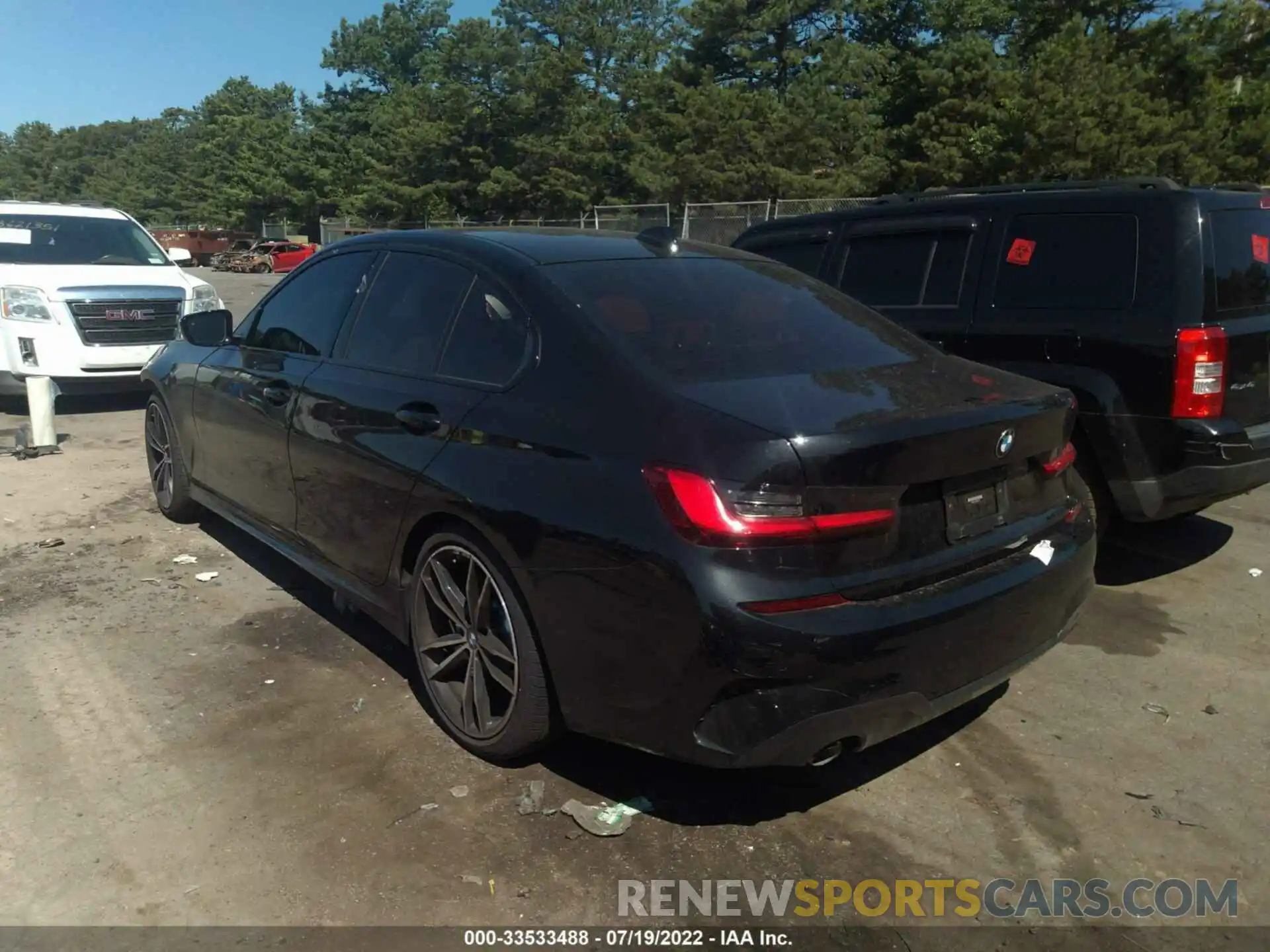 3 Photograph of a damaged car 3MW5R7J00M8C00372 BMW 3 SERIES 2021