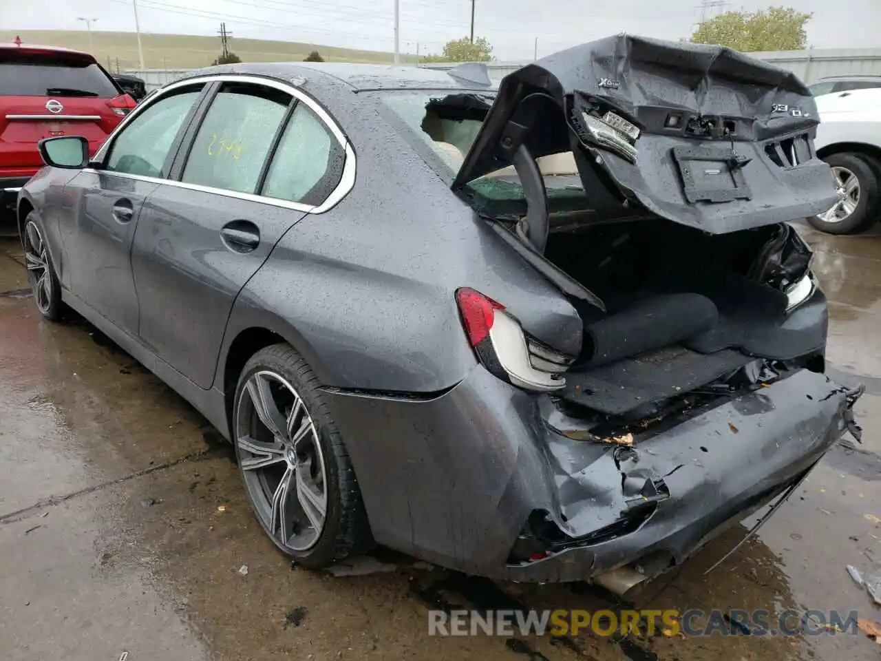 3 Photograph of a damaged car 3MW5R7J00M8C00551 BMW 3 SERIES 2021