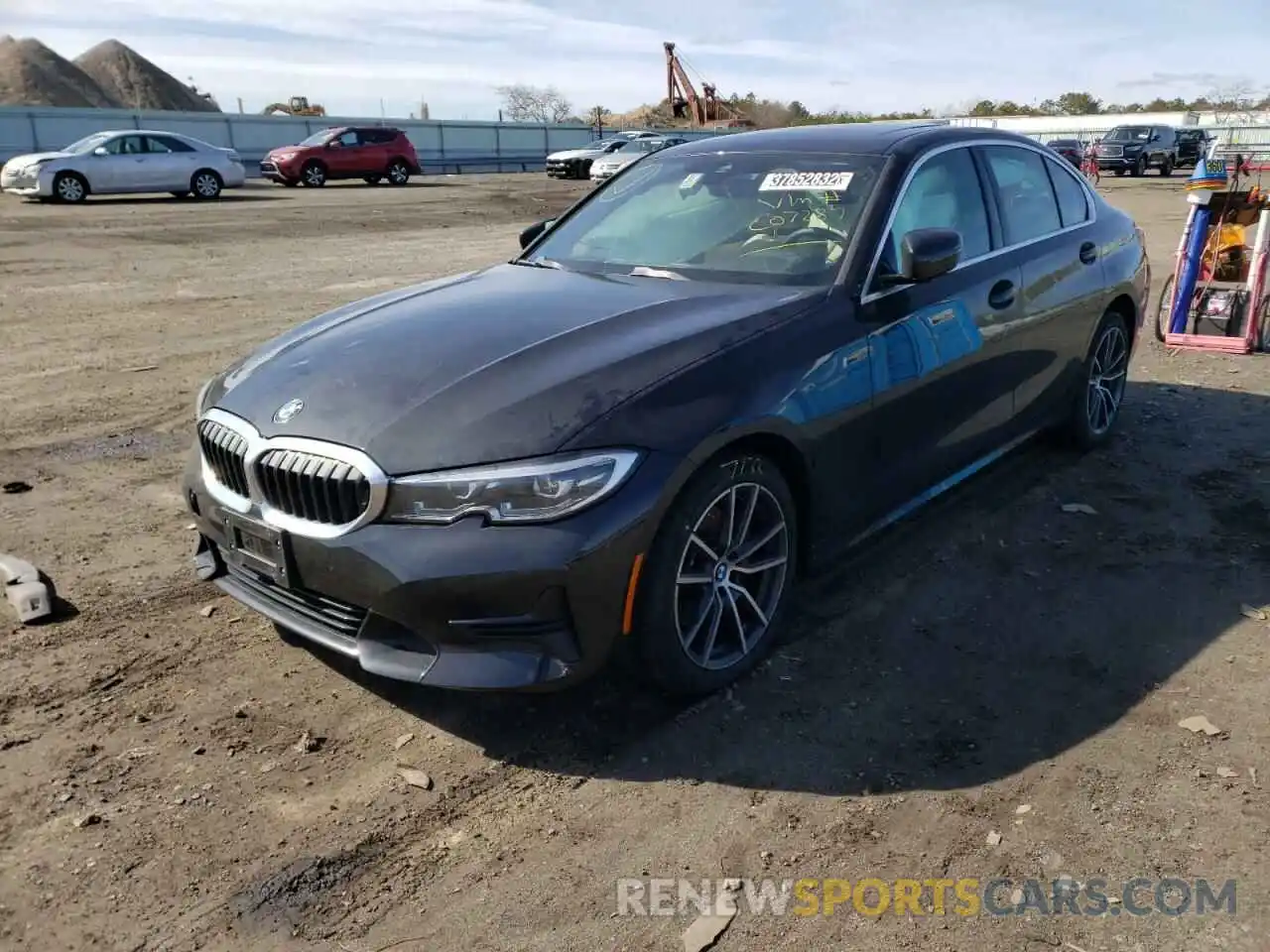 2 Photograph of a damaged car 3MW5R7J00M8C07287 BMW 3 SERIES 2021