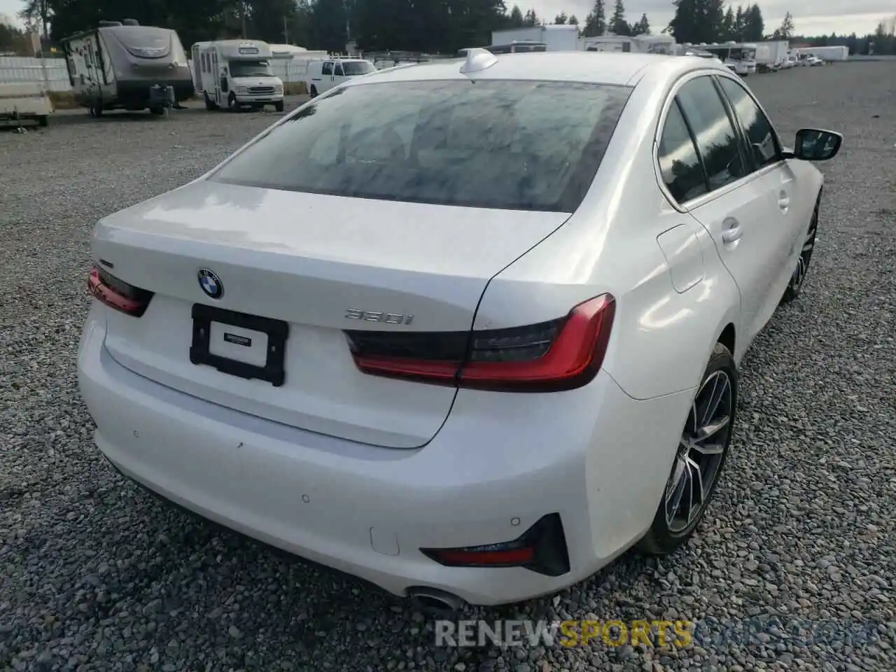 4 Photograph of a damaged car 3MW5R7J00M8C12263 BMW 3 SERIES 2021