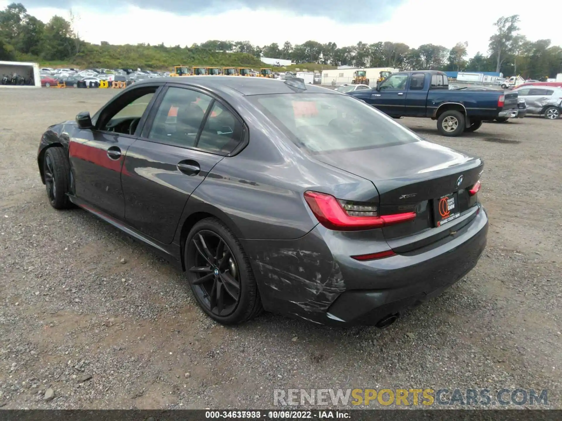 3 Photograph of a damaged car 3MW5R7J00M8C21545 BMW 3 SERIES 2021