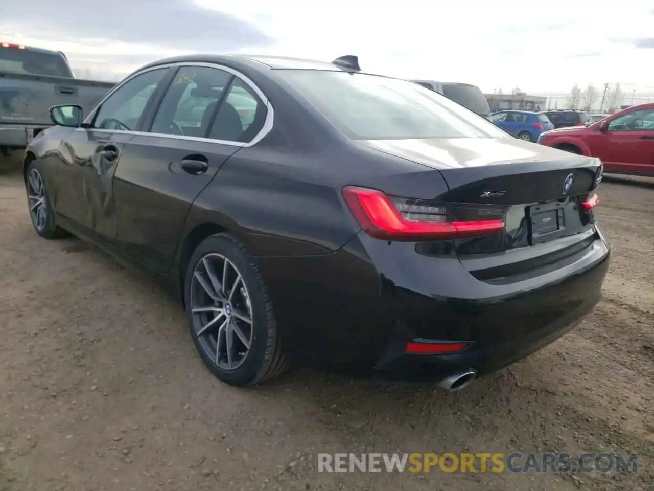 3 Photograph of a damaged car 3MW5R7J01M8B64370 BMW 3 SERIES 2021