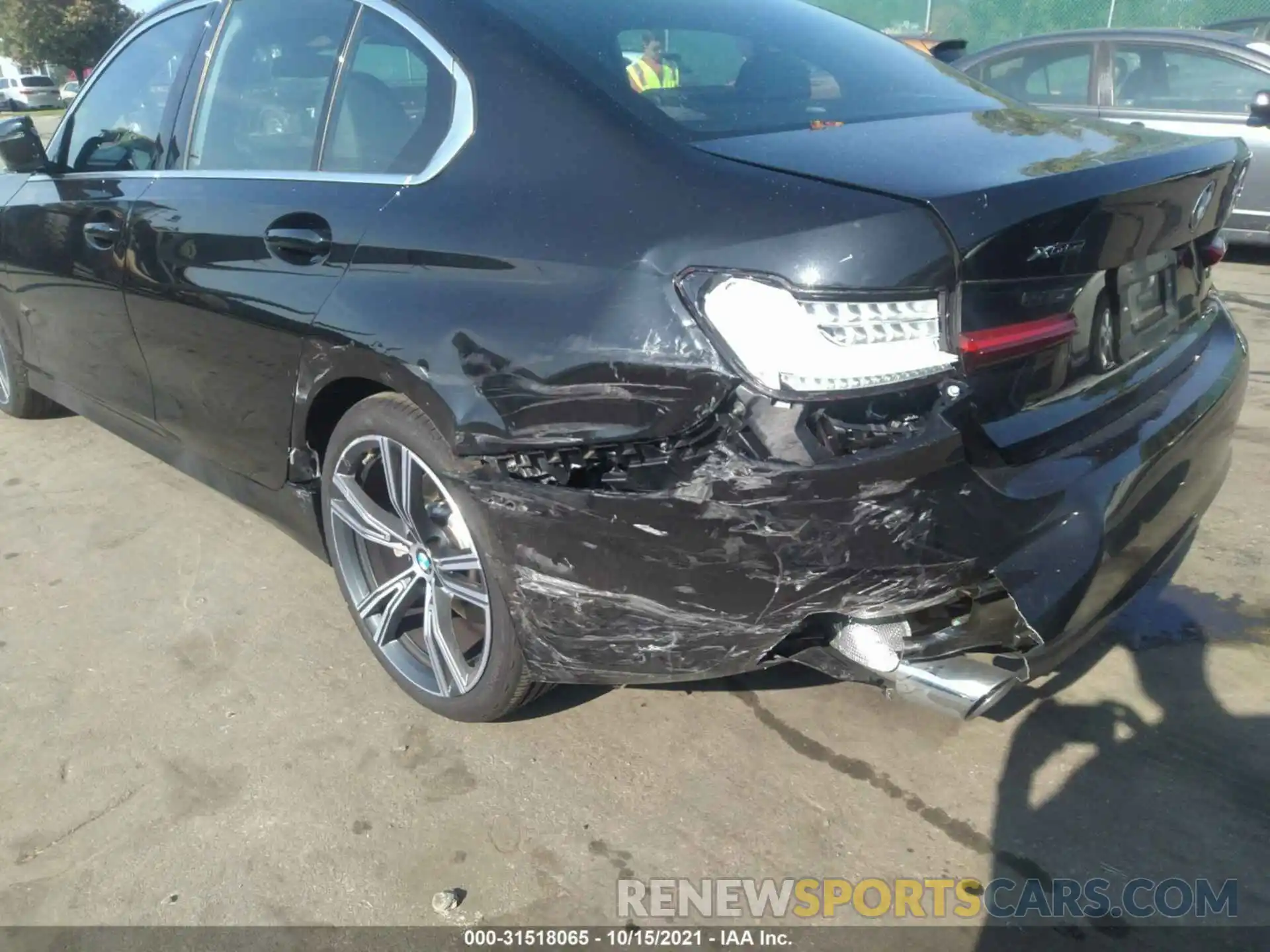 6 Photograph of a damaged car 3MW5R7J01M8C05001 BMW 3 SERIES 2021