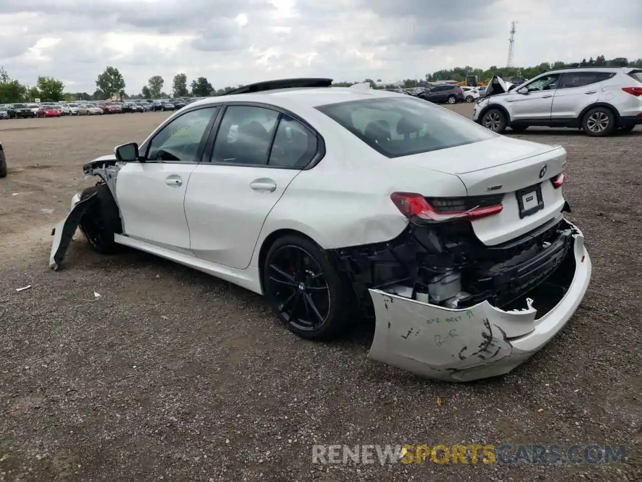 3 Photograph of a damaged car 3MW5R7J01M8C09467 BMW 3 SERIES 2021