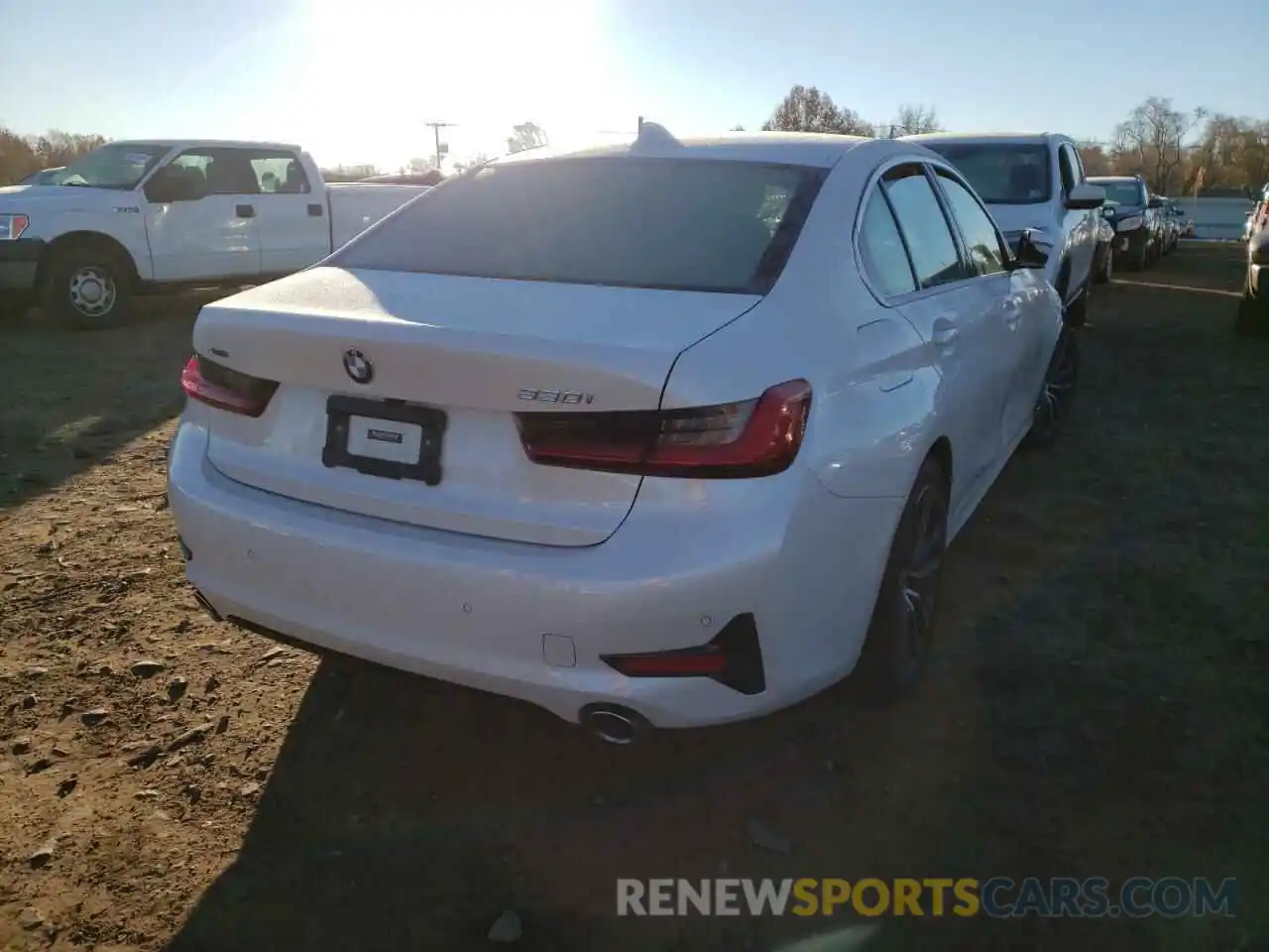 4 Photograph of a damaged car 3MW5R7J01M8C11719 BMW 3 SERIES 2021