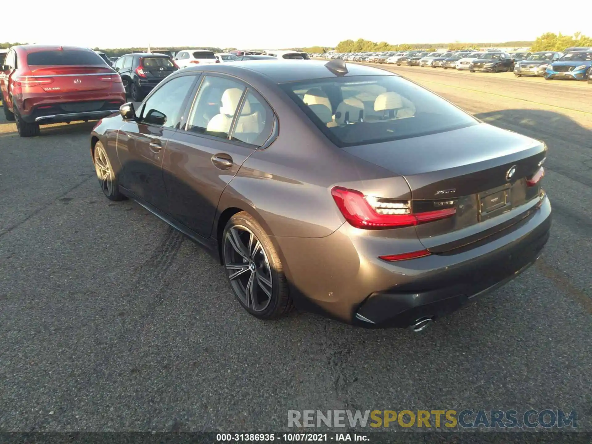 3 Photograph of a damaged car 3MW5R7J01M8C14958 BMW 3 SERIES 2021