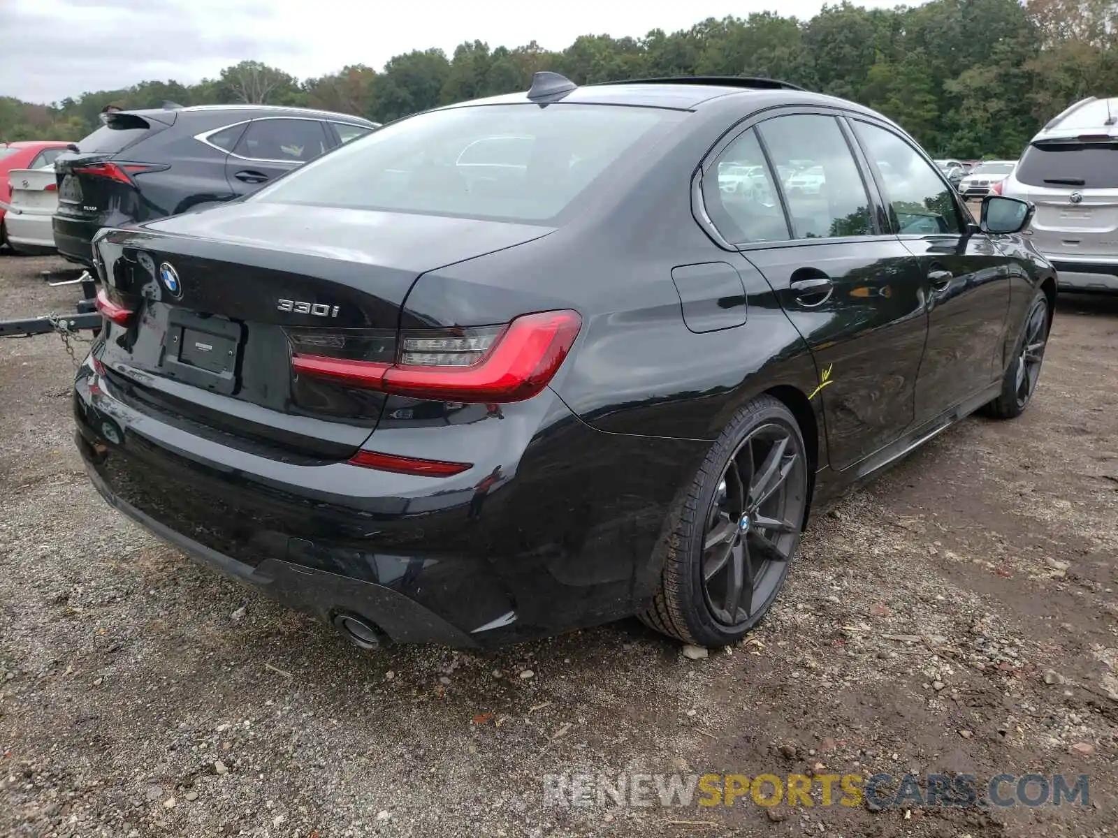 4 Photograph of a damaged car 3MW5R7J01M8C16127 BMW 3 SERIES 2021