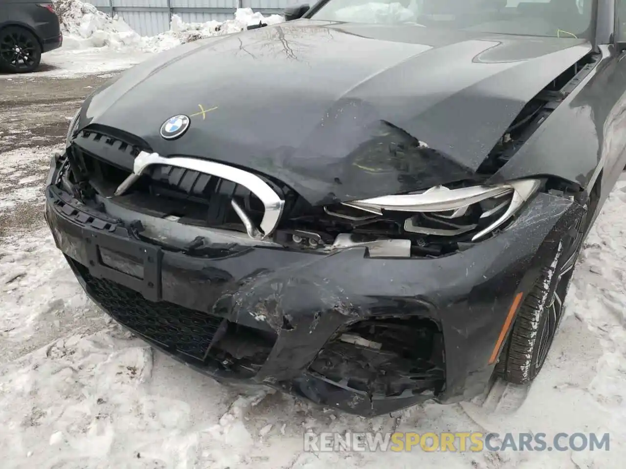 9 Photograph of a damaged car 3MW5R7J02M8B85681 BMW 3 SERIES 2021