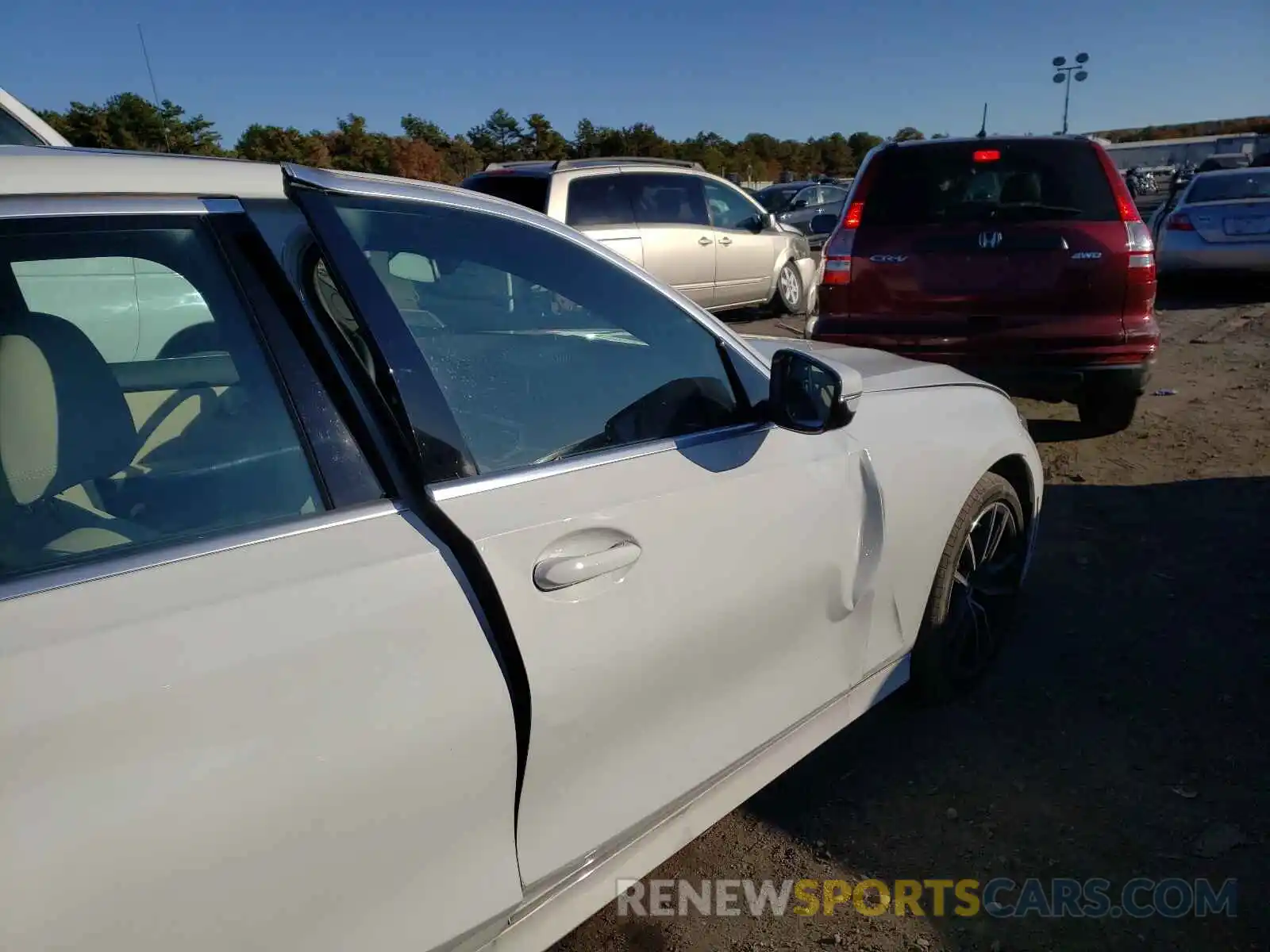 9 Photograph of a damaged car 3MW5R7J02M8C18467 BMW 3 SERIES 2021