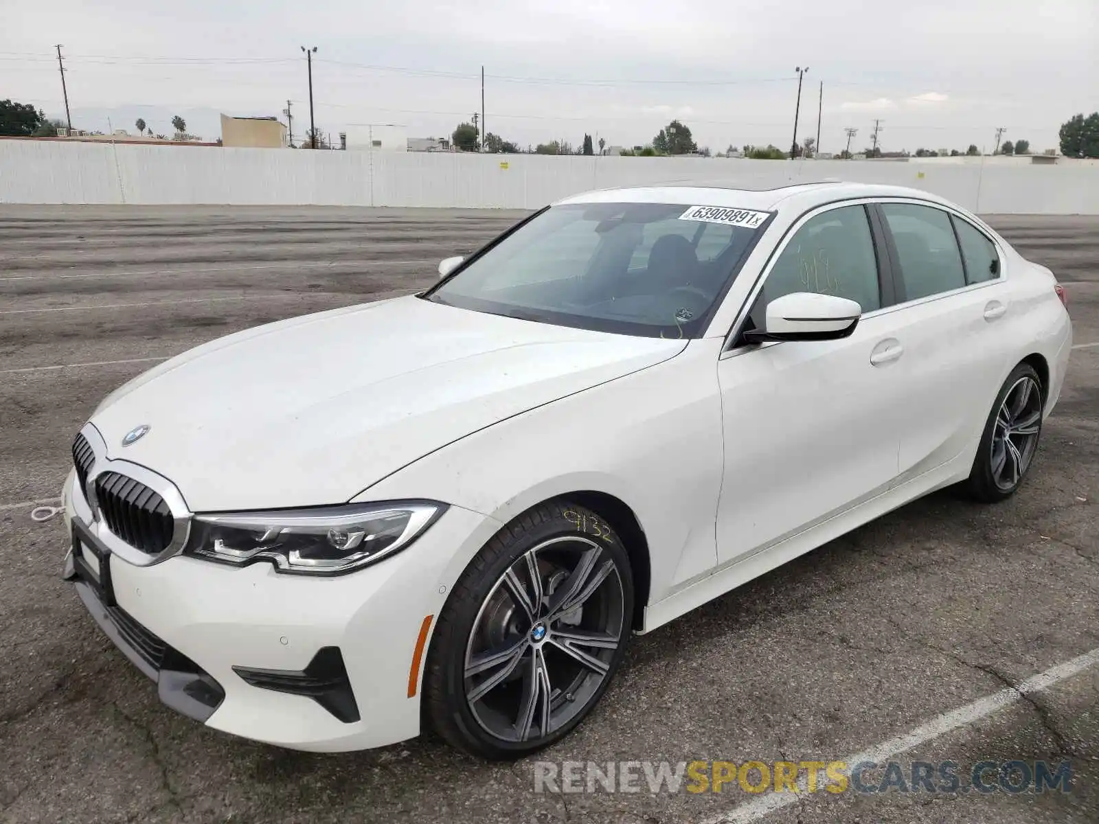 2 Photograph of a damaged car 3MW5R7J03M8C02570 BMW 3 SERIES 2021