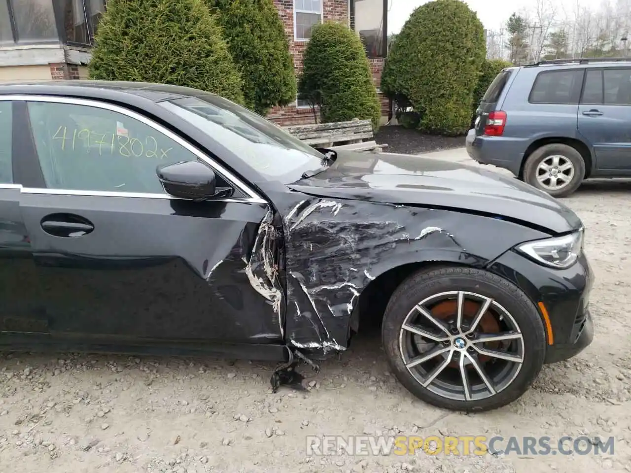 9 Photograph of a damaged car 3MW5R7J03M8C07672 BMW 3 SERIES 2021