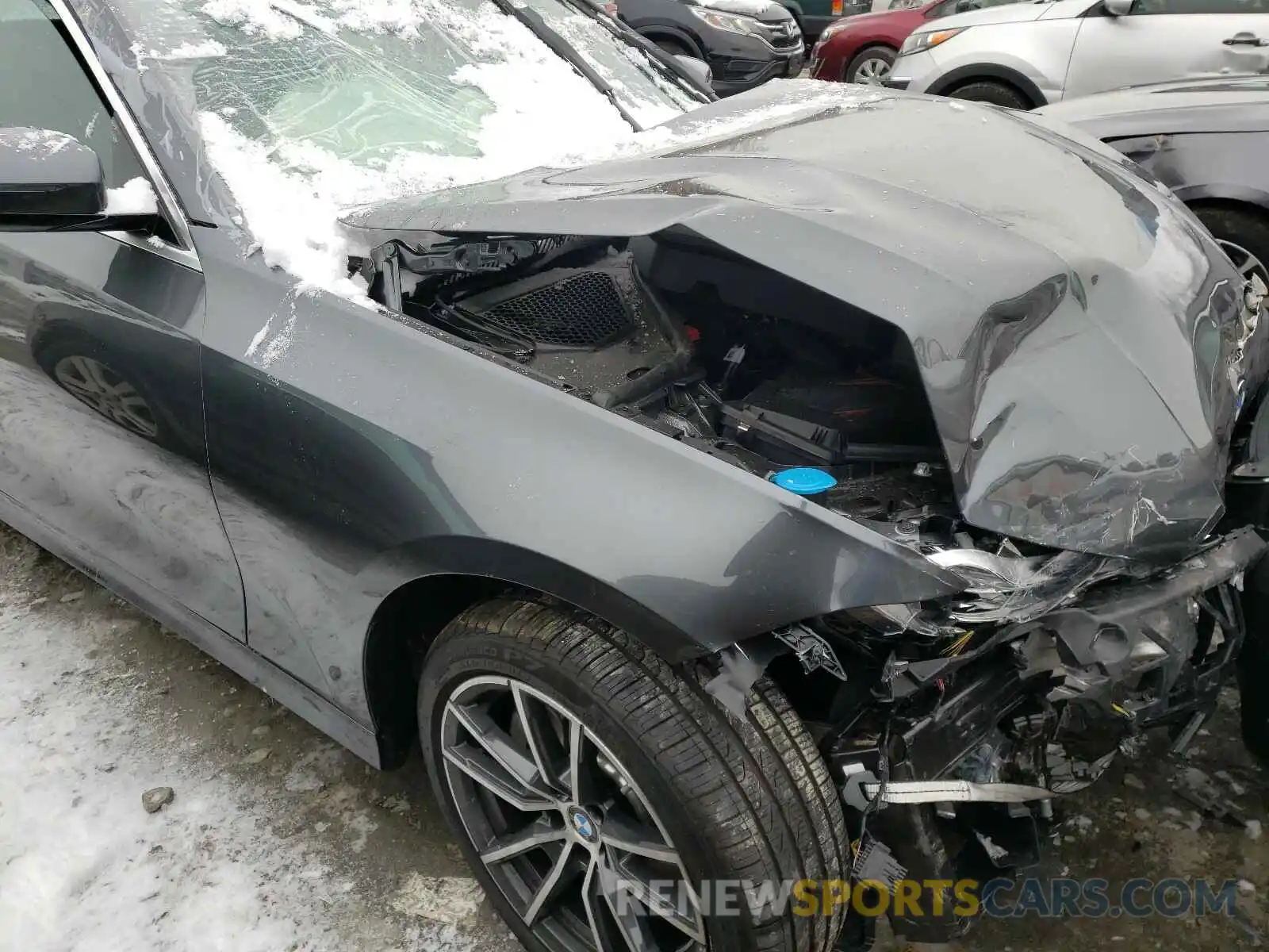9 Photograph of a damaged car 3MW5R7J04M8B61298 BMW 3 SERIES 2021
