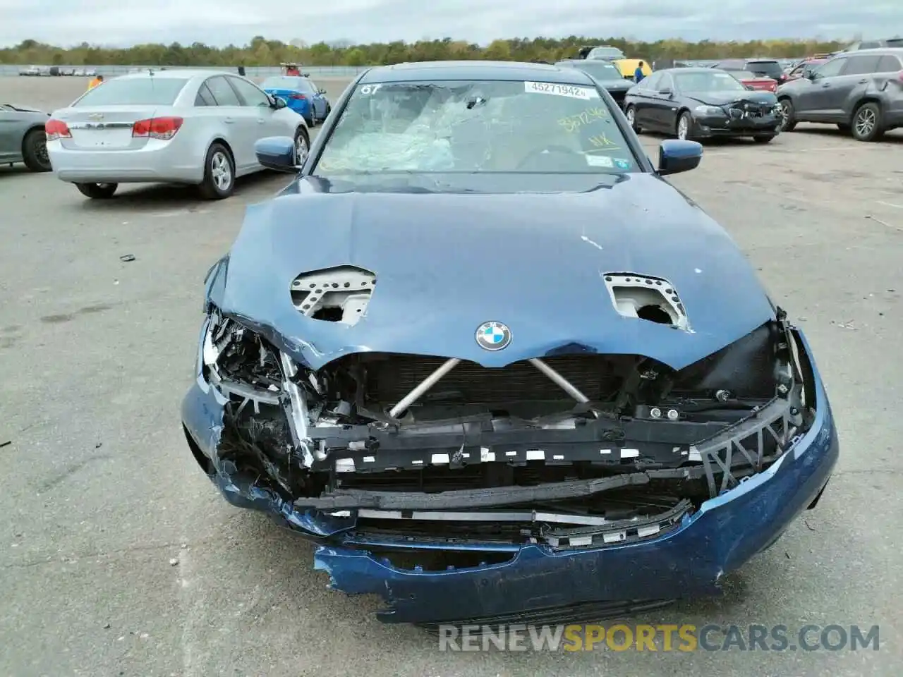 9 Photograph of a damaged car 3MW5R7J04M8B67246 BMW 3 SERIES 2021