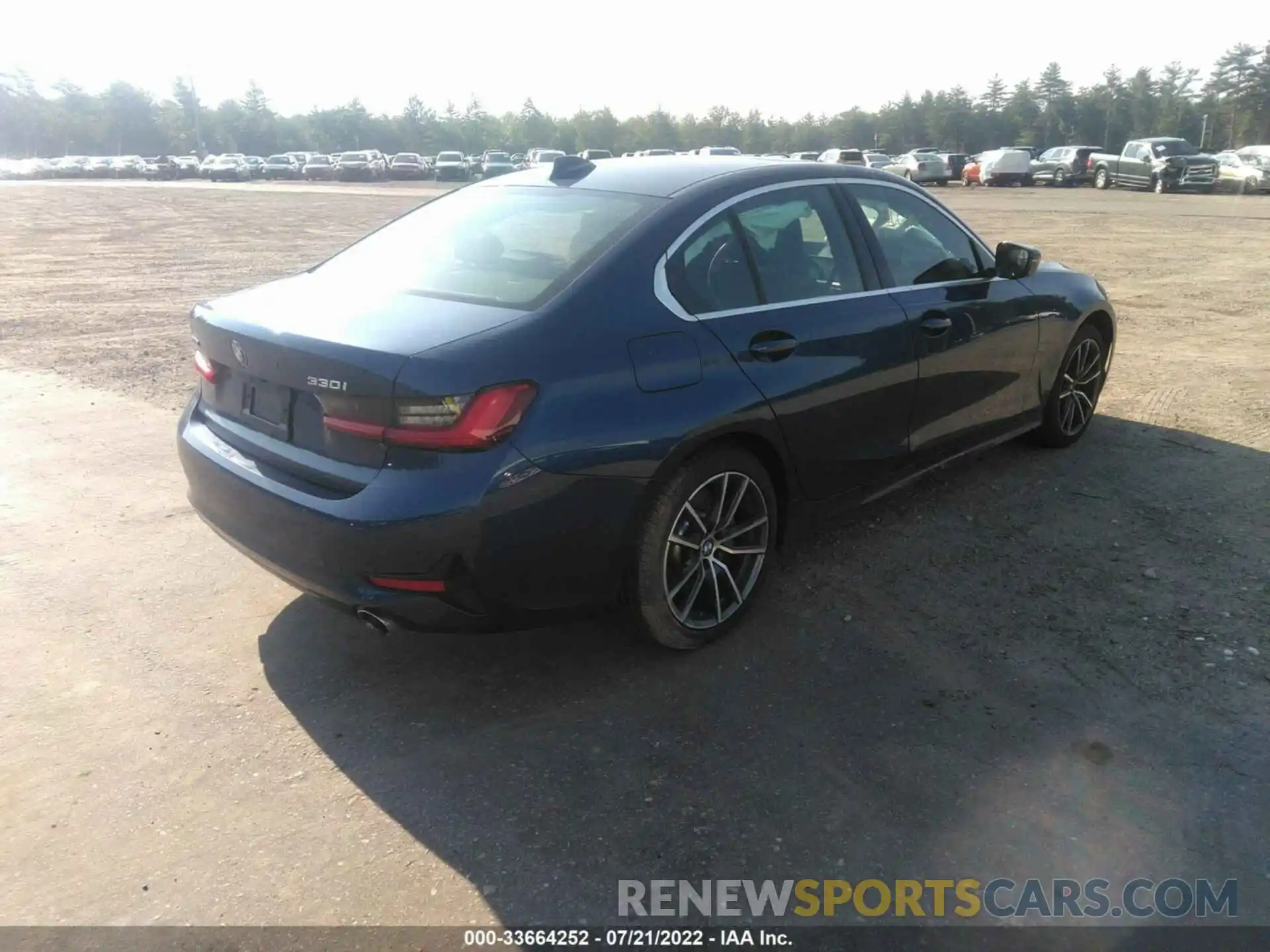 4 Photograph of a damaged car 3MW5R7J04M8B67313 BMW 3 SERIES 2021