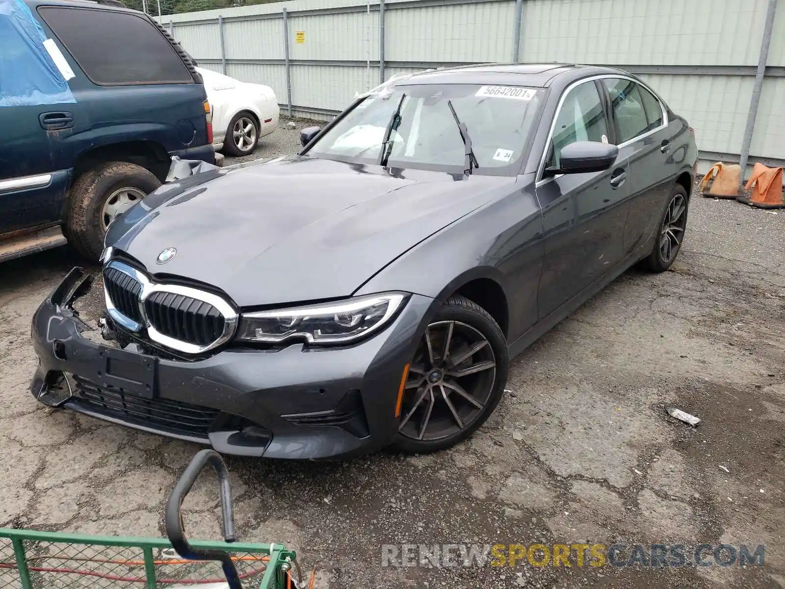 2 Фотография поврежденного автомобиля 3MW5R7J04M8B68994 BMW 3 SERIES 2021