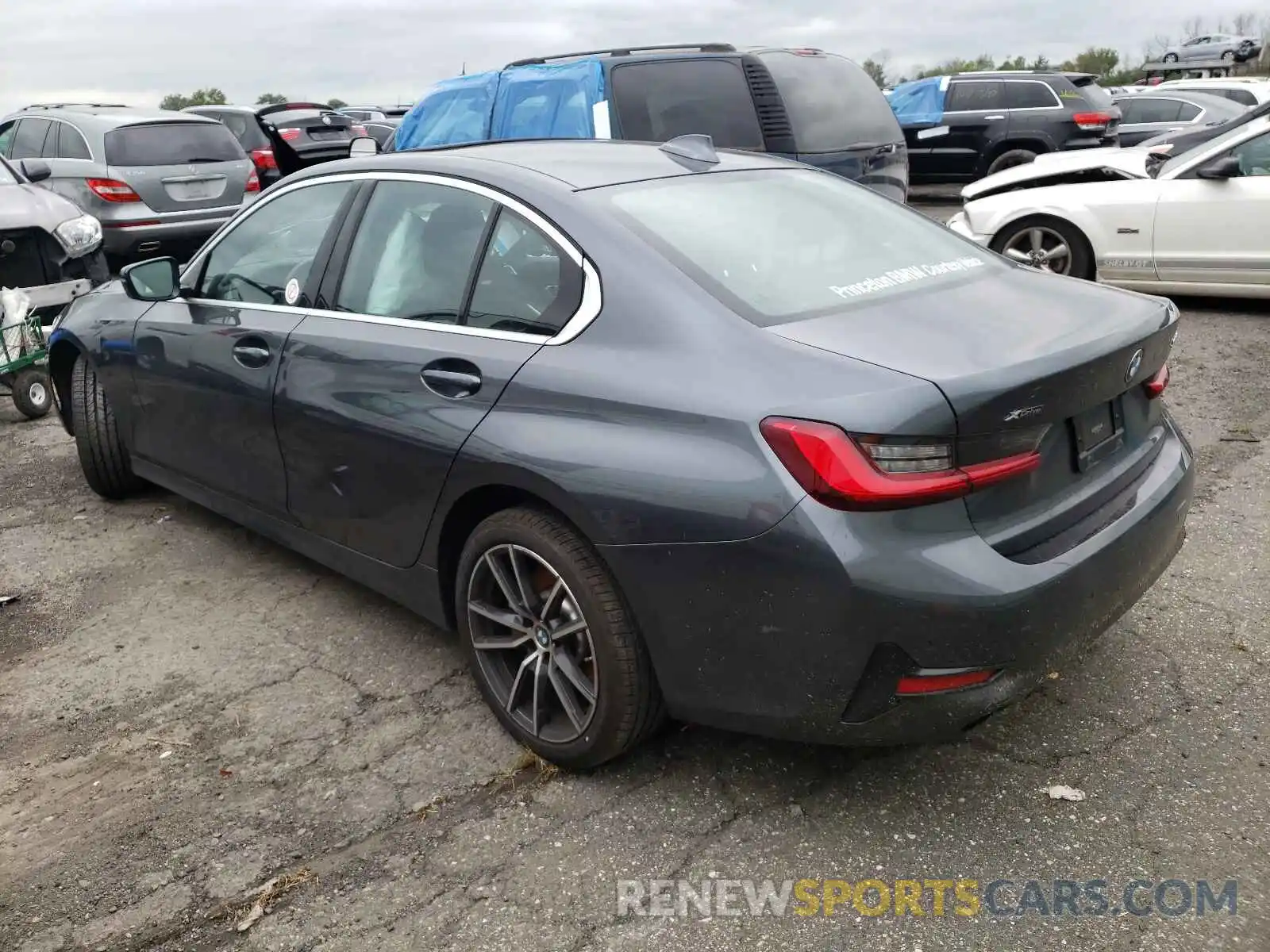 3 Photograph of a damaged car 3MW5R7J04M8B68994 BMW 3 SERIES 2021