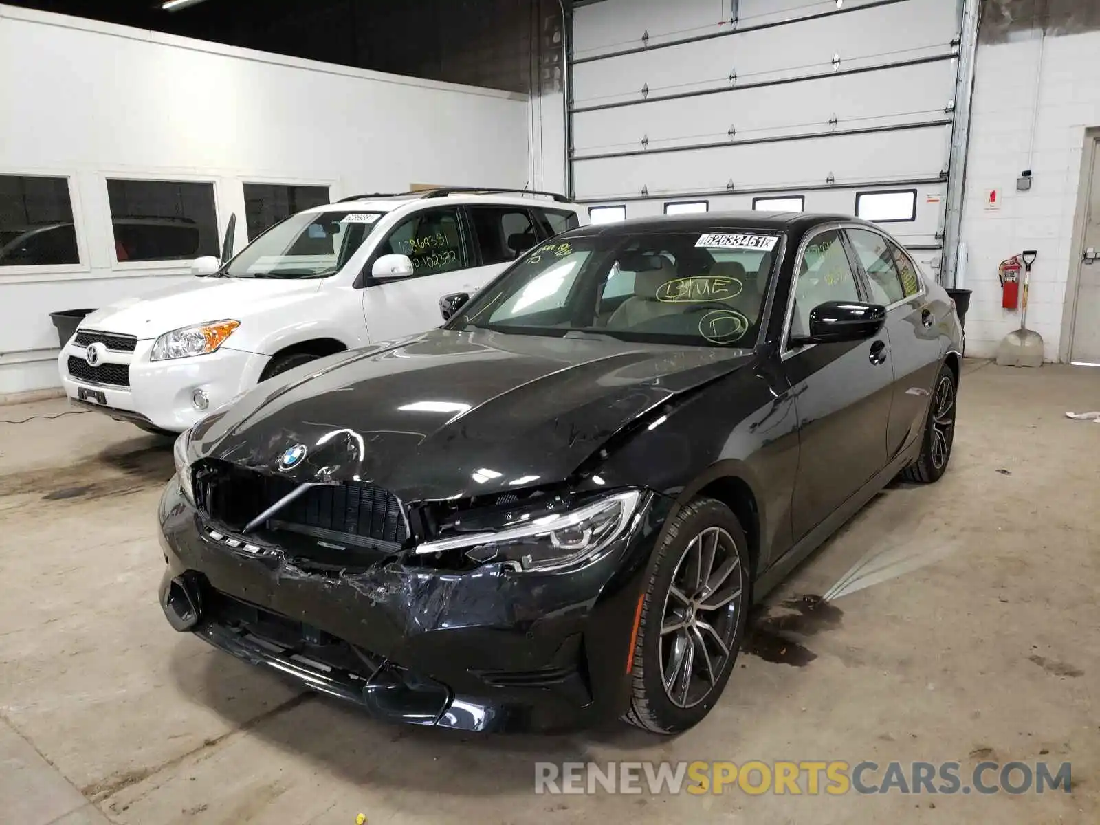 2 Photograph of a damaged car 3MW5R7J04M8C07499 BMW 3 SERIES 2021