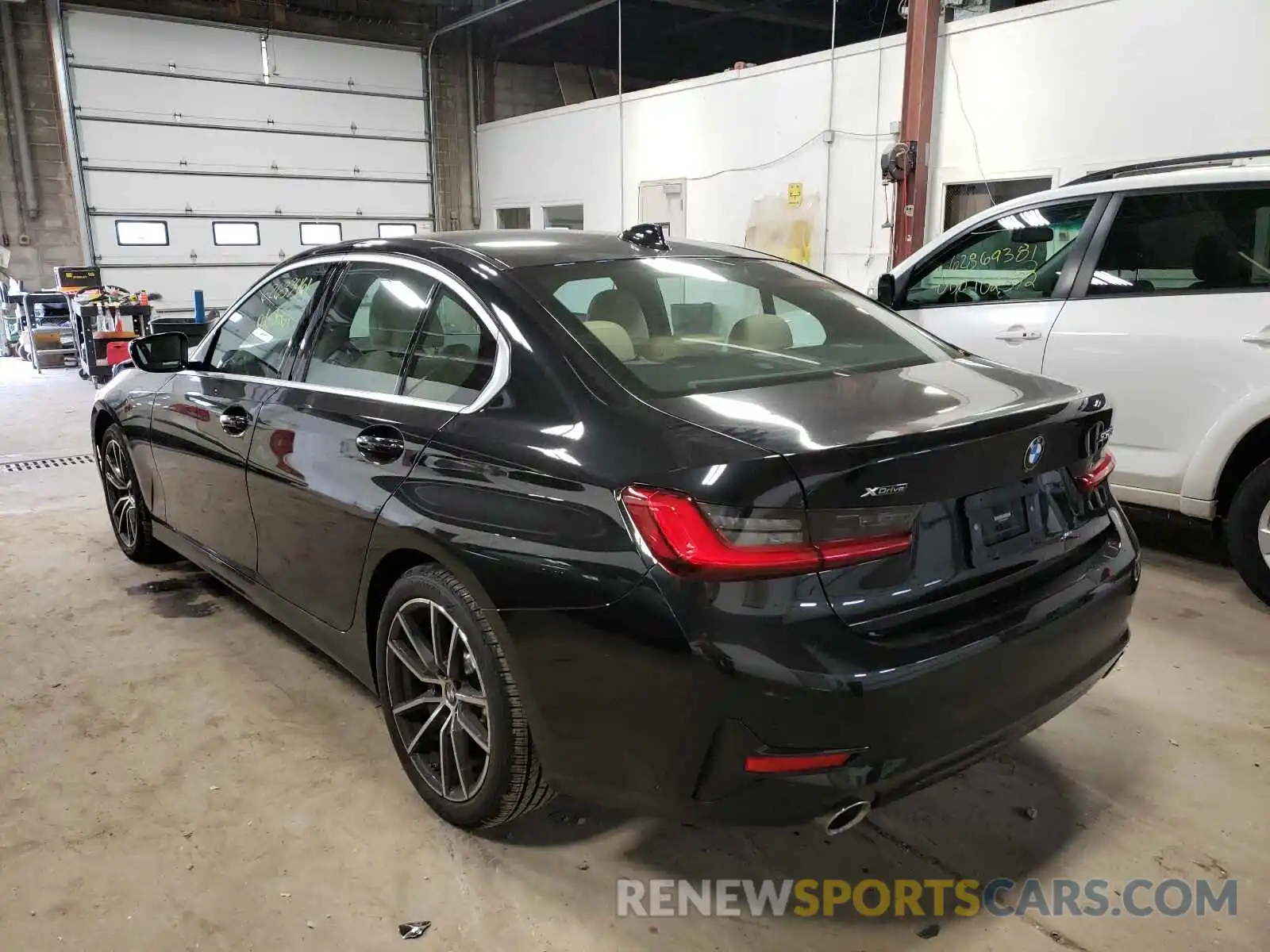 3 Photograph of a damaged car 3MW5R7J04M8C07499 BMW 3 SERIES 2021