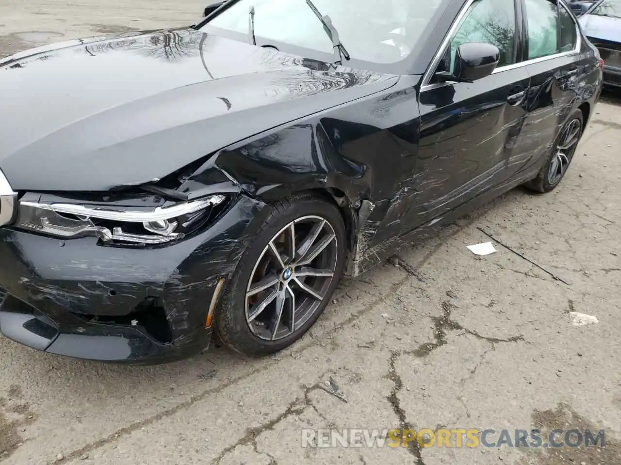 9 Photograph of a damaged car 3MW5R7J04M8C12699 BMW 3 SERIES 2021