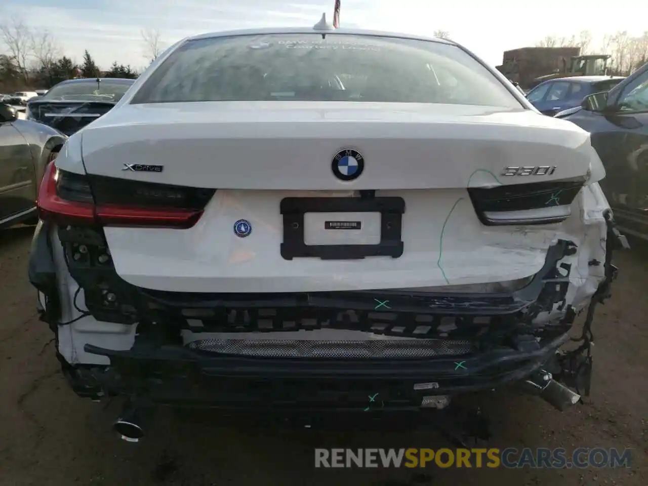 9 Photograph of a damaged car 3MW5R7J05M8B79115 BMW 3 SERIES 2021