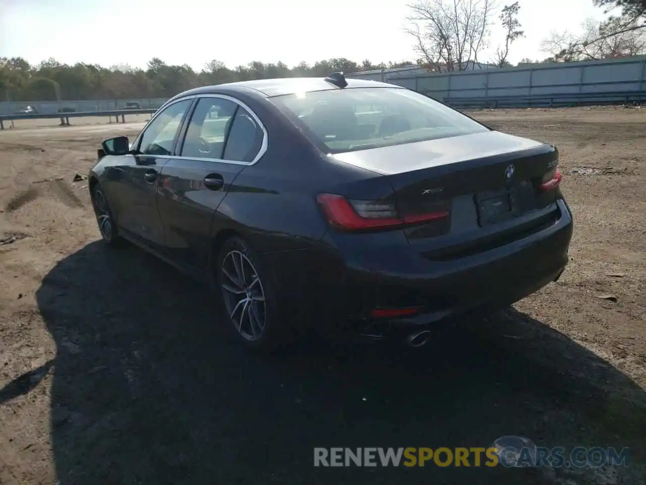 3 Photograph of a damaged car 3MW5R7J05M8C07835 BMW 3 SERIES 2021