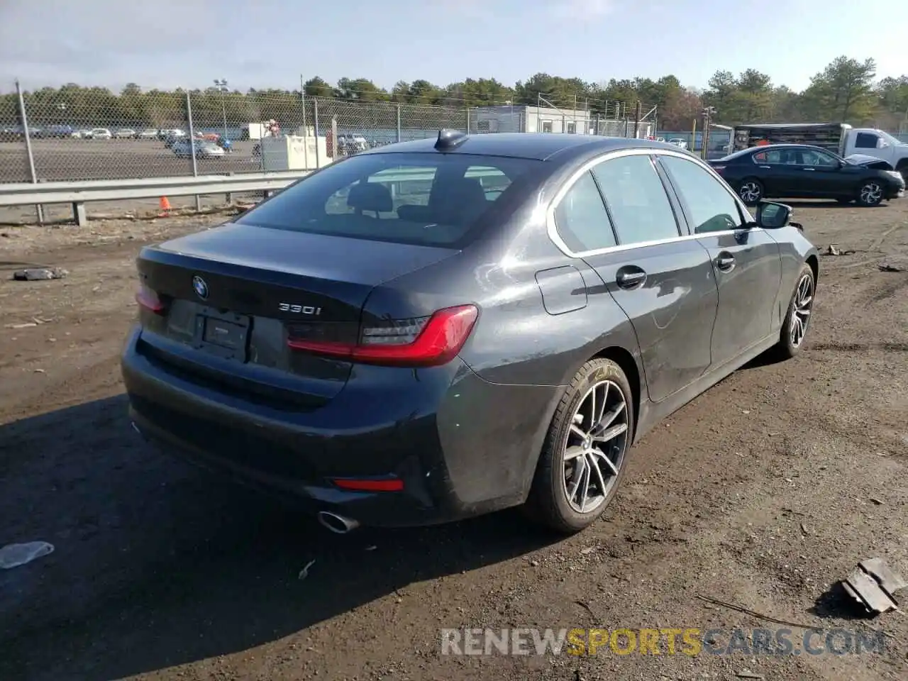 4 Photograph of a damaged car 3MW5R7J05M8C07835 BMW 3 SERIES 2021