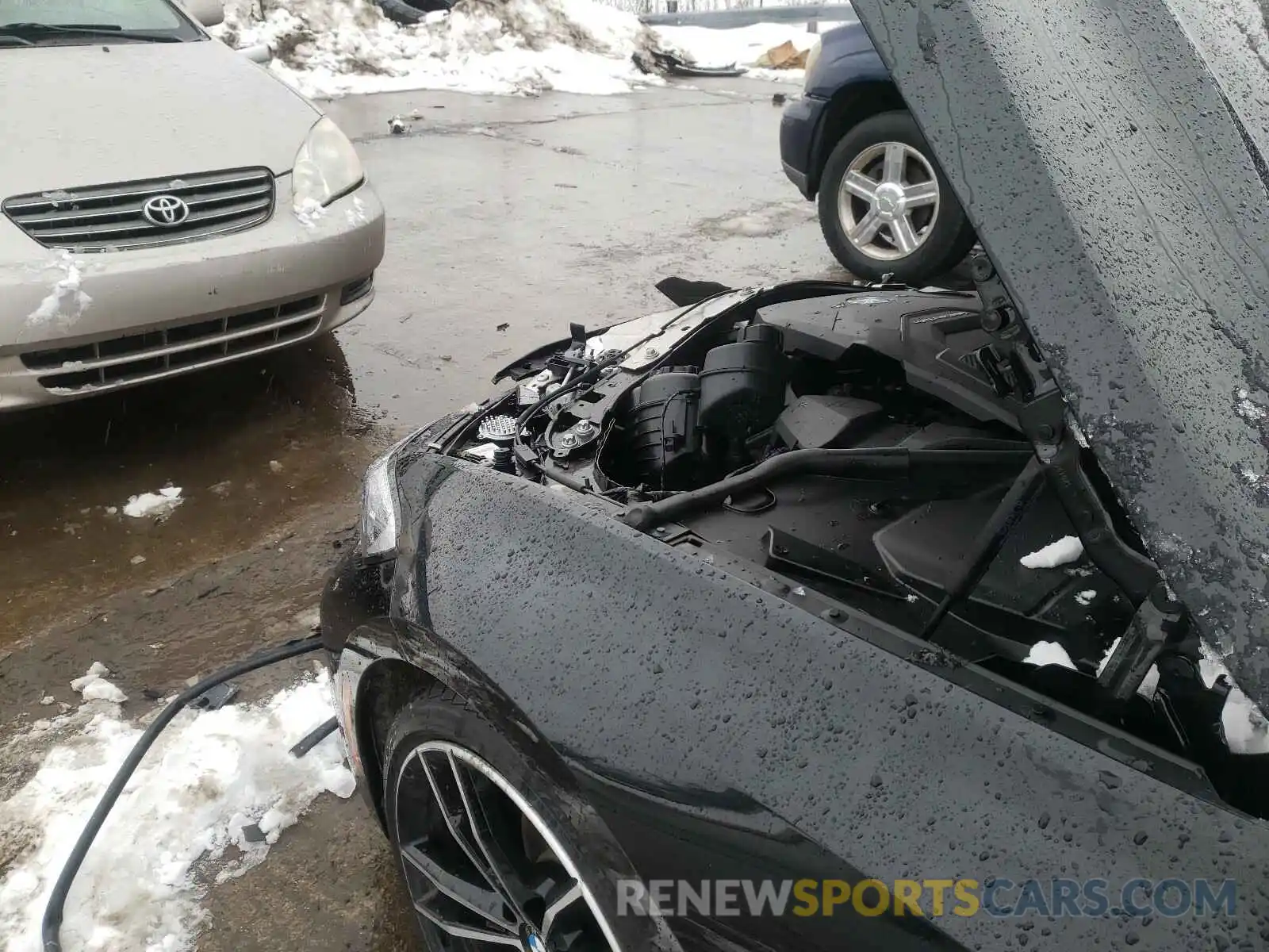 9 Photograph of a damaged car 3MW5R7J06M8B52814 BMW 3 SERIES 2021